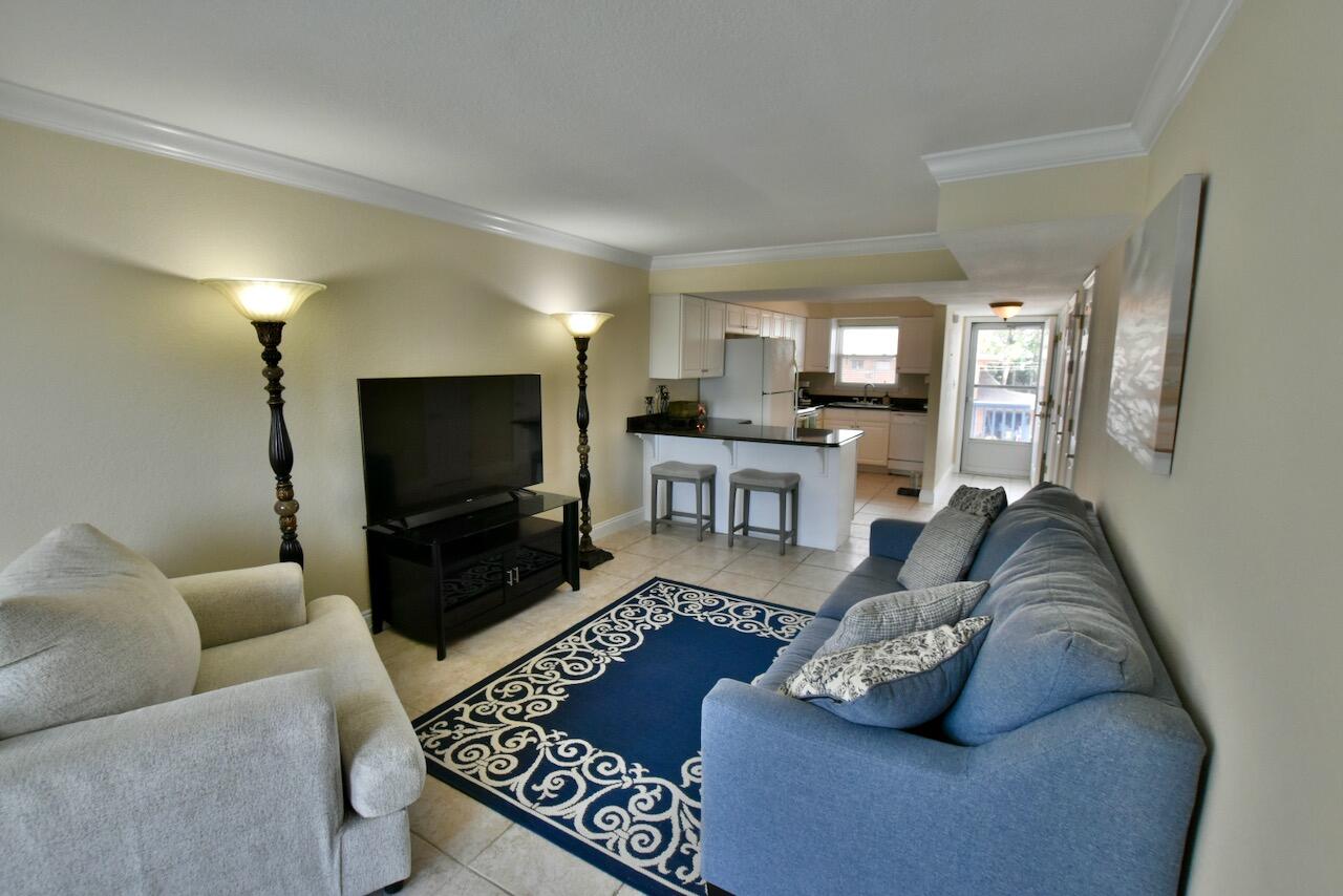 COMMODORES LANDING - Residential