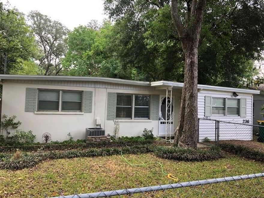 Comfortable 2 Bedroom/1 Bath home in center of Niceville. Great location - close to everything: Niceville High School, State College with the Mattie Kelly Arts Center,,Destin Florida (with its world class beached just 15 minutes away), shopping, golf courses, medical facilities, dog park and Eglin AFB, the area's largest employer. Kitchen features new flooring, new counter tops, new appliances (range/oven and refrigerator) and new cabinetry., Two living areas provide use flexibility (possible 3rd bedroom). Fenced front and rear yard with lots of privacy. New roof in 2017. HVAC replaced in 2012. A smart buy as starter home or investment. Take a look today!!!