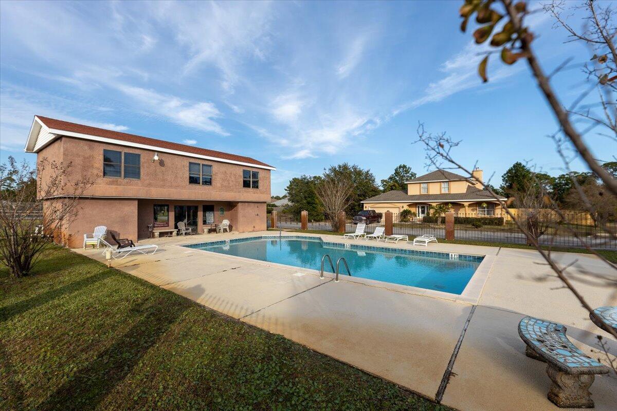 SMUGGLERS COVE - Land