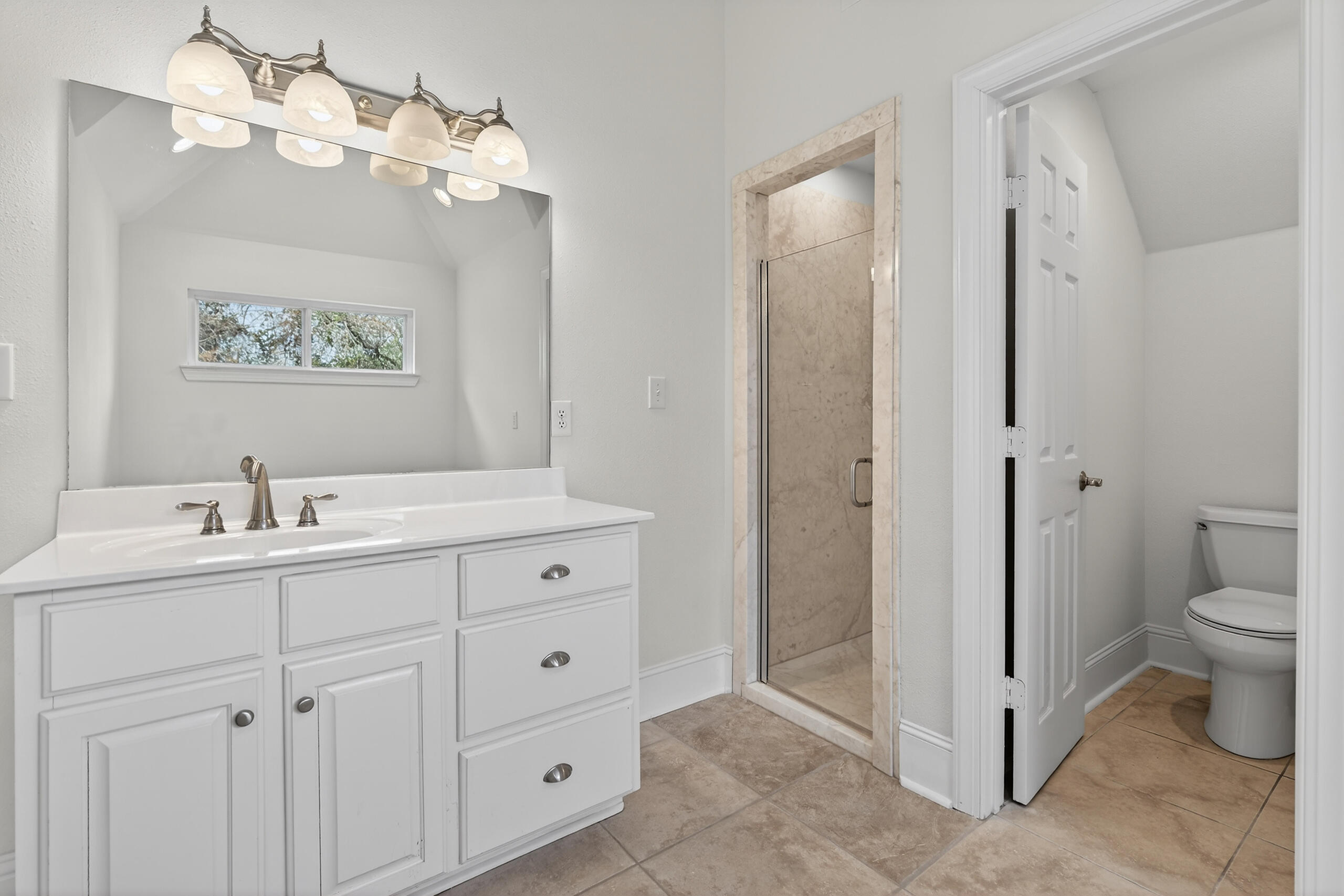 TOWN OF SANTA ROSA - Residential