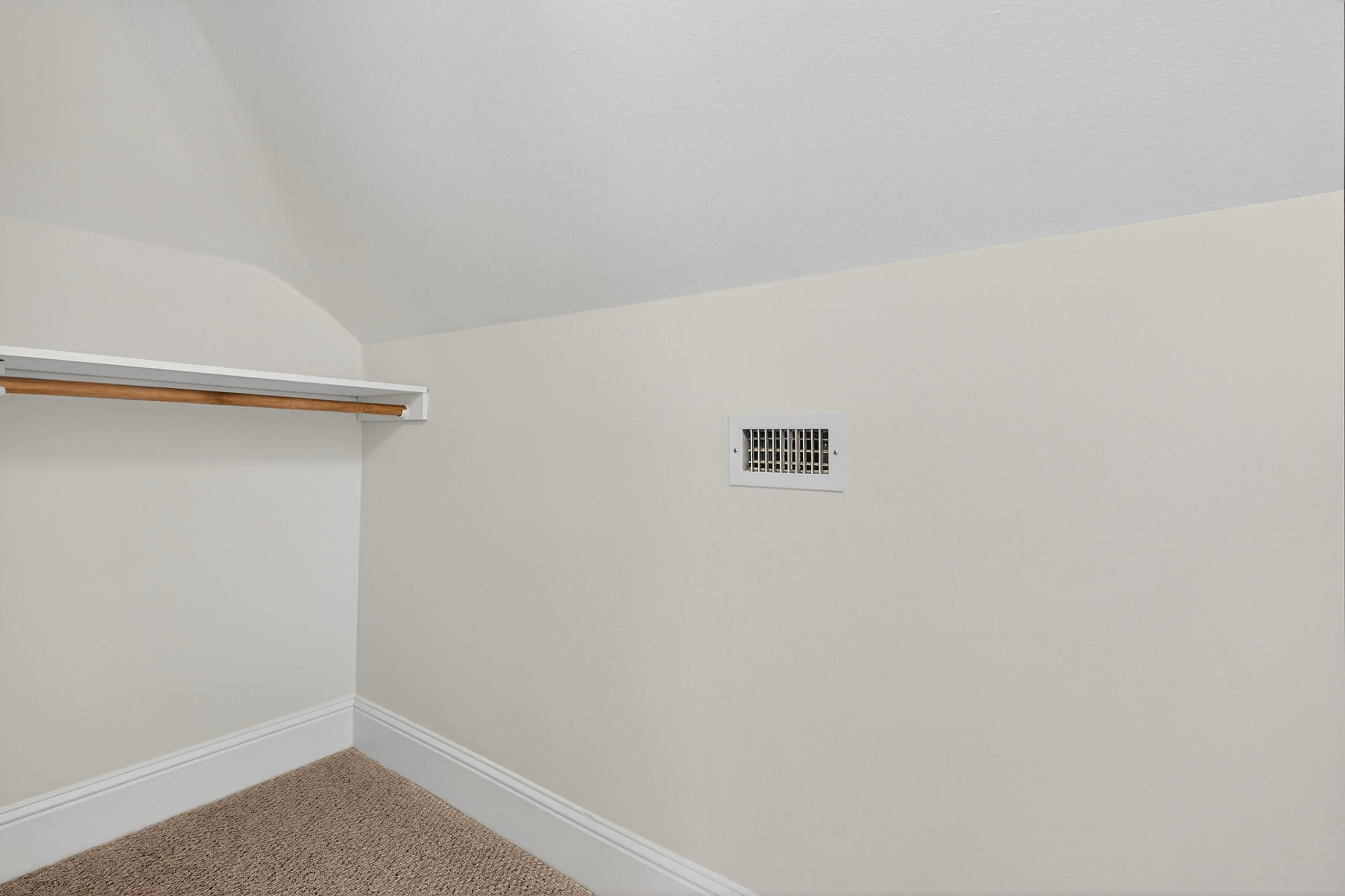 TOWN OF SANTA ROSA - Residential