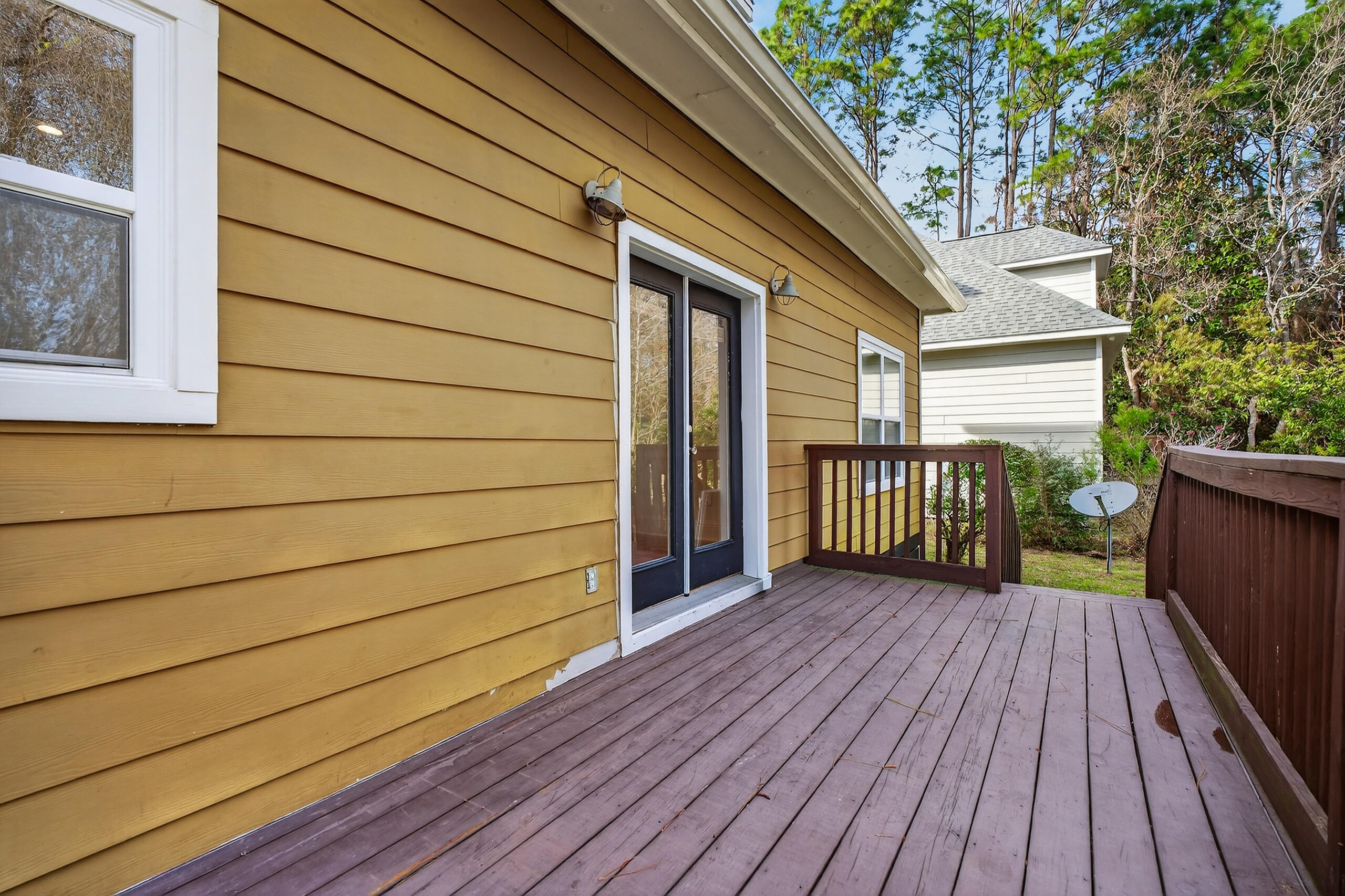 TOWN OF SANTA ROSA - Residential