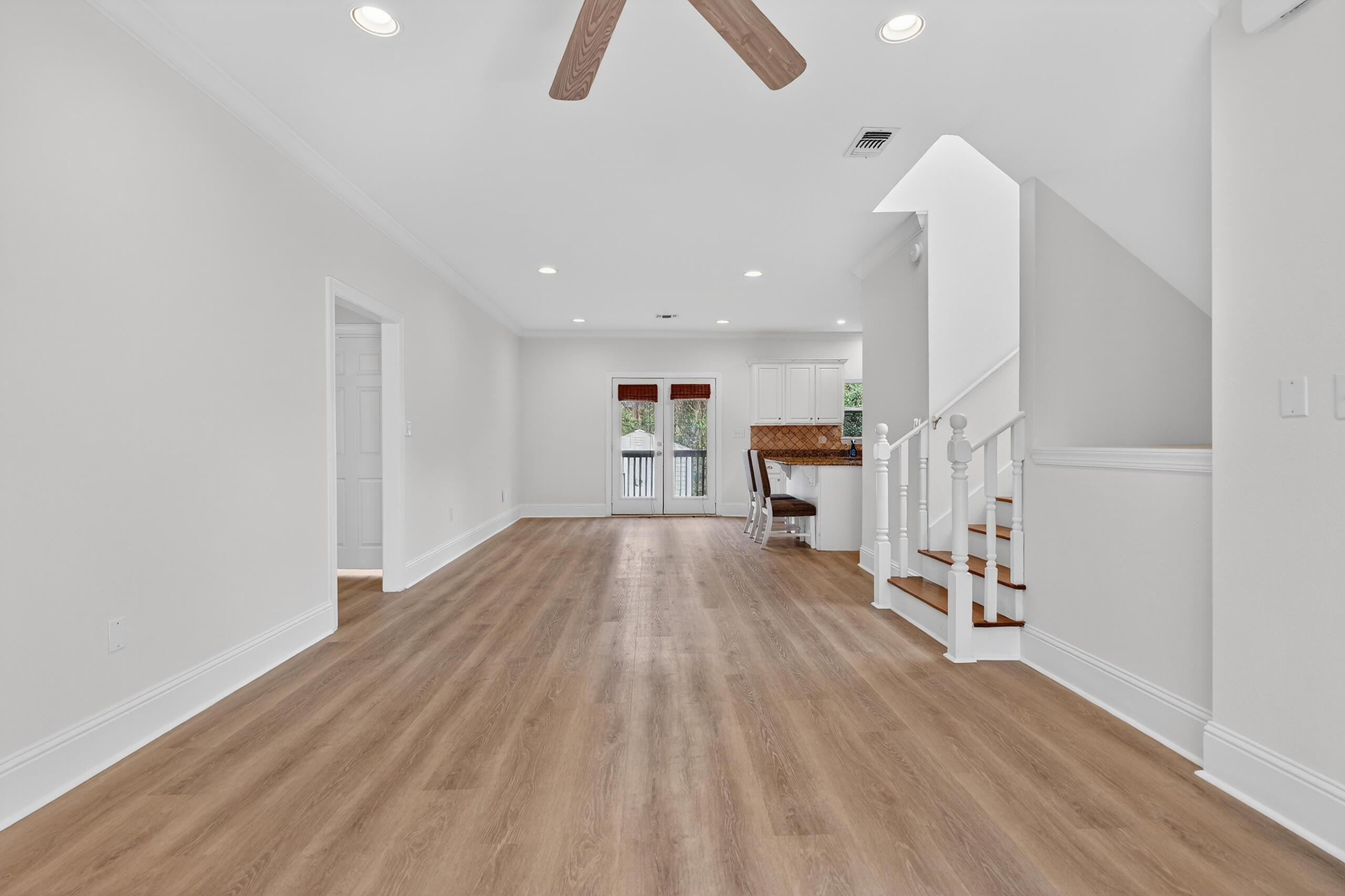 TOWN OF SANTA ROSA - Residential