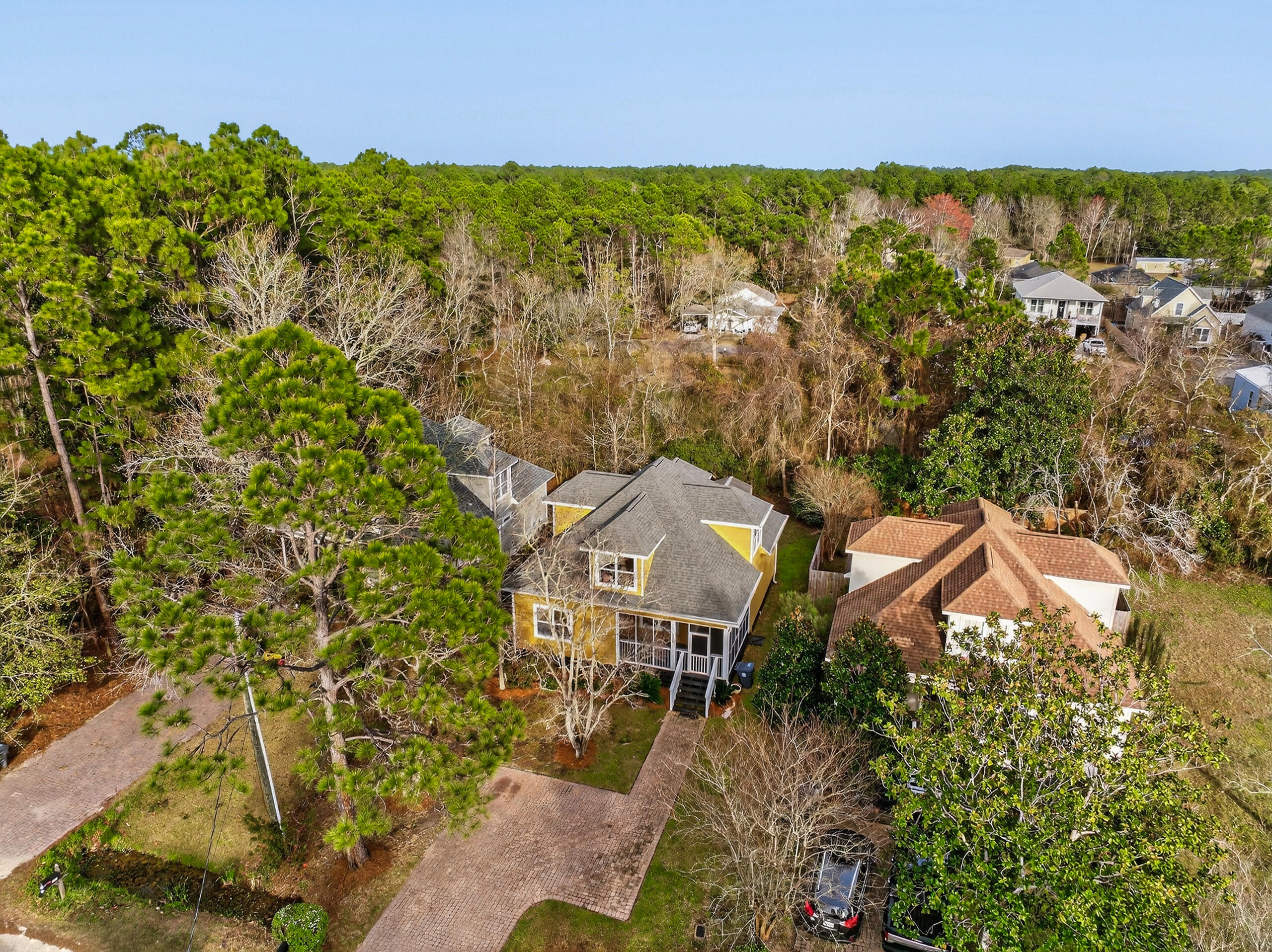 TOWN OF SANTA ROSA - Residential