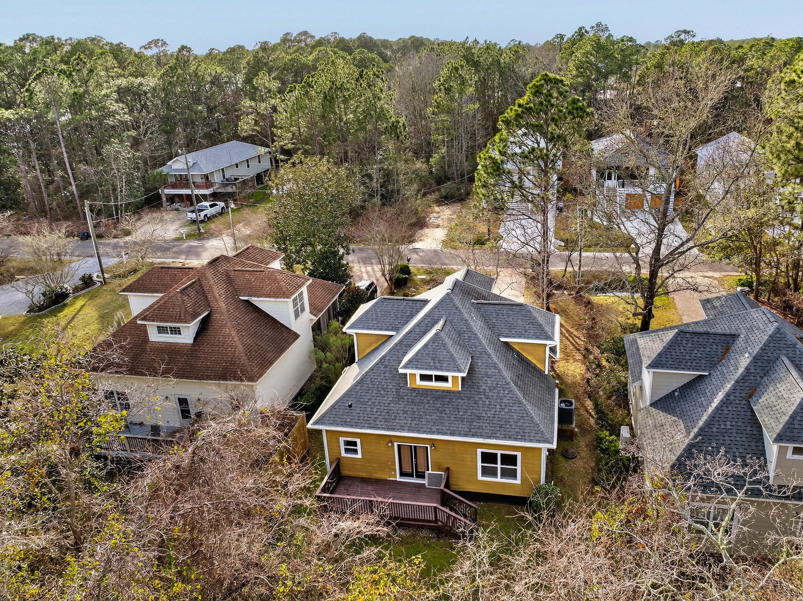 TOWN OF SANTA ROSA - Residential