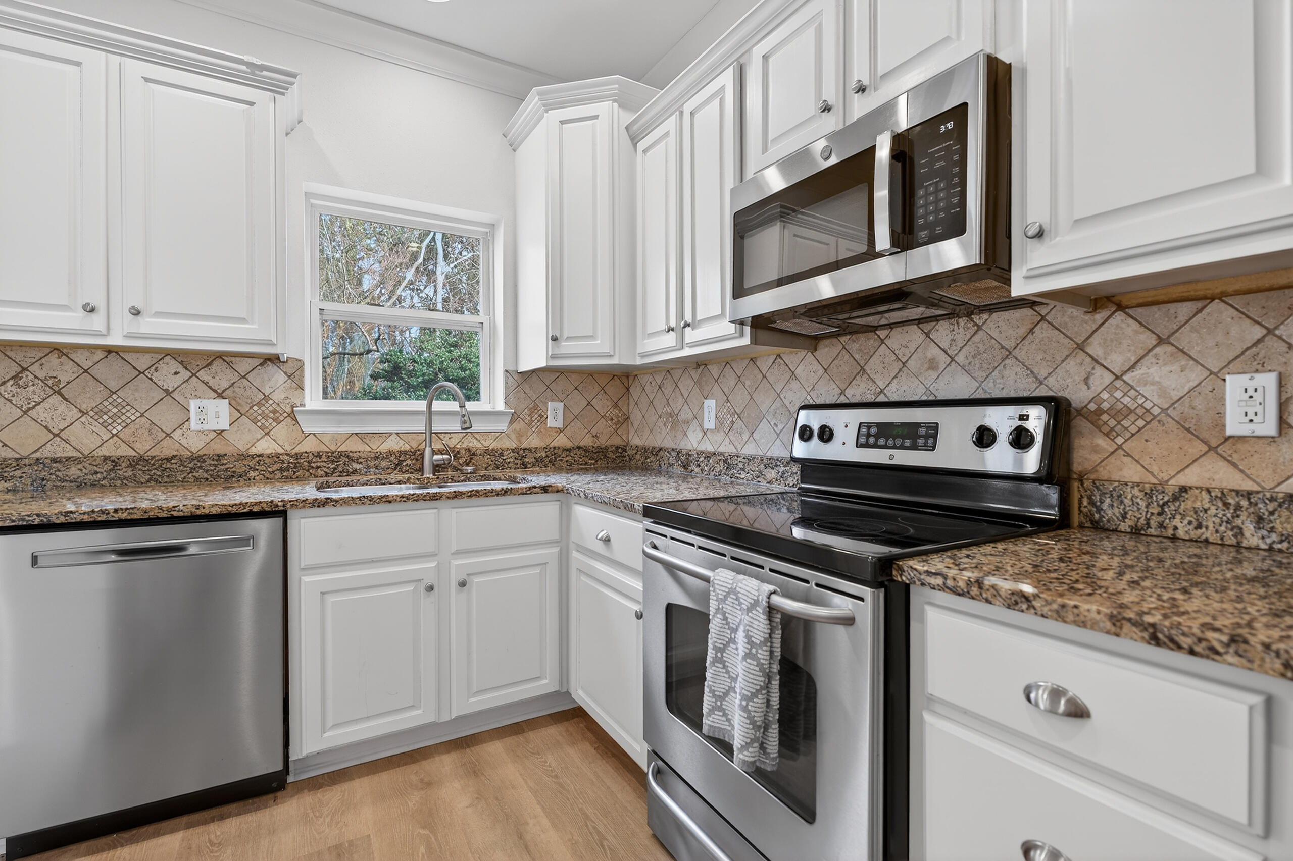 TOWN OF SANTA ROSA - Residential