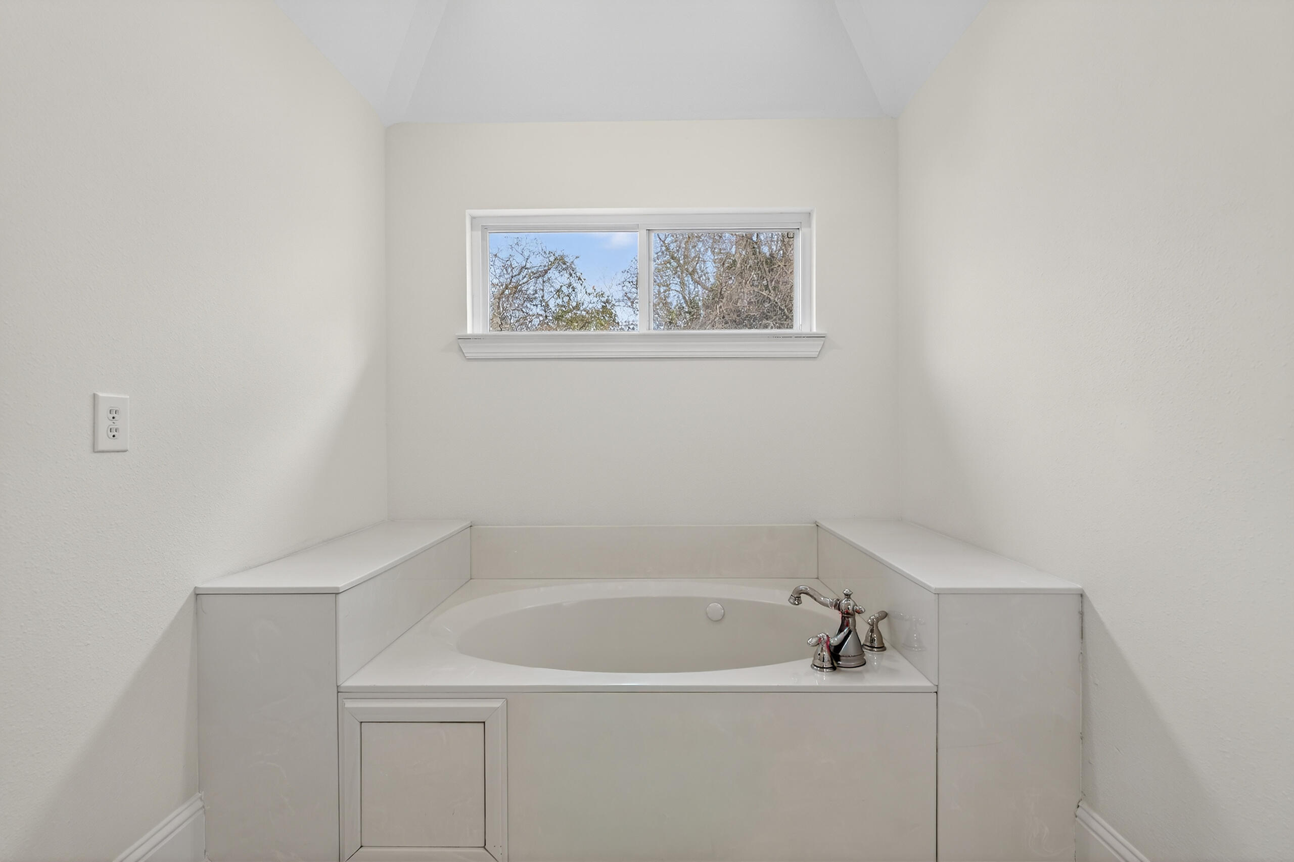 TOWN OF SANTA ROSA - Residential