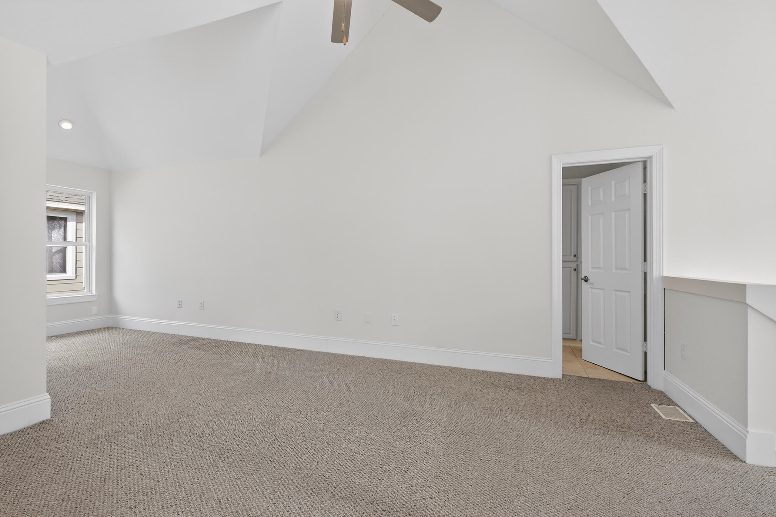 TOWN OF SANTA ROSA - Residential