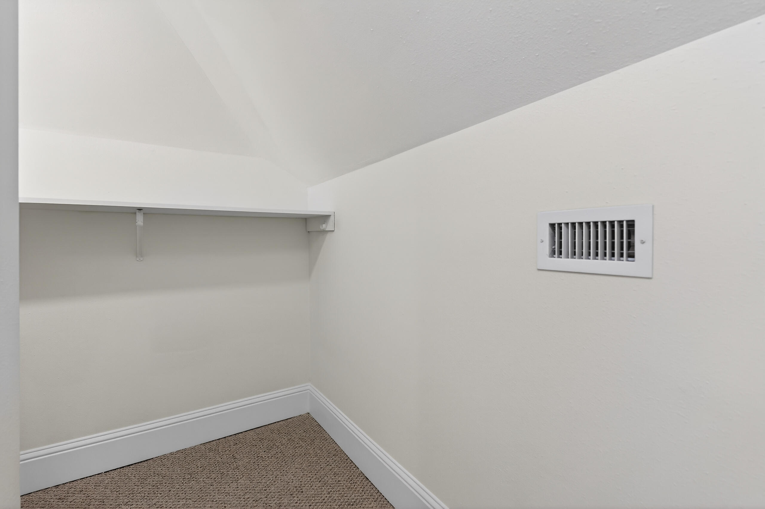 TOWN OF SANTA ROSA - Residential