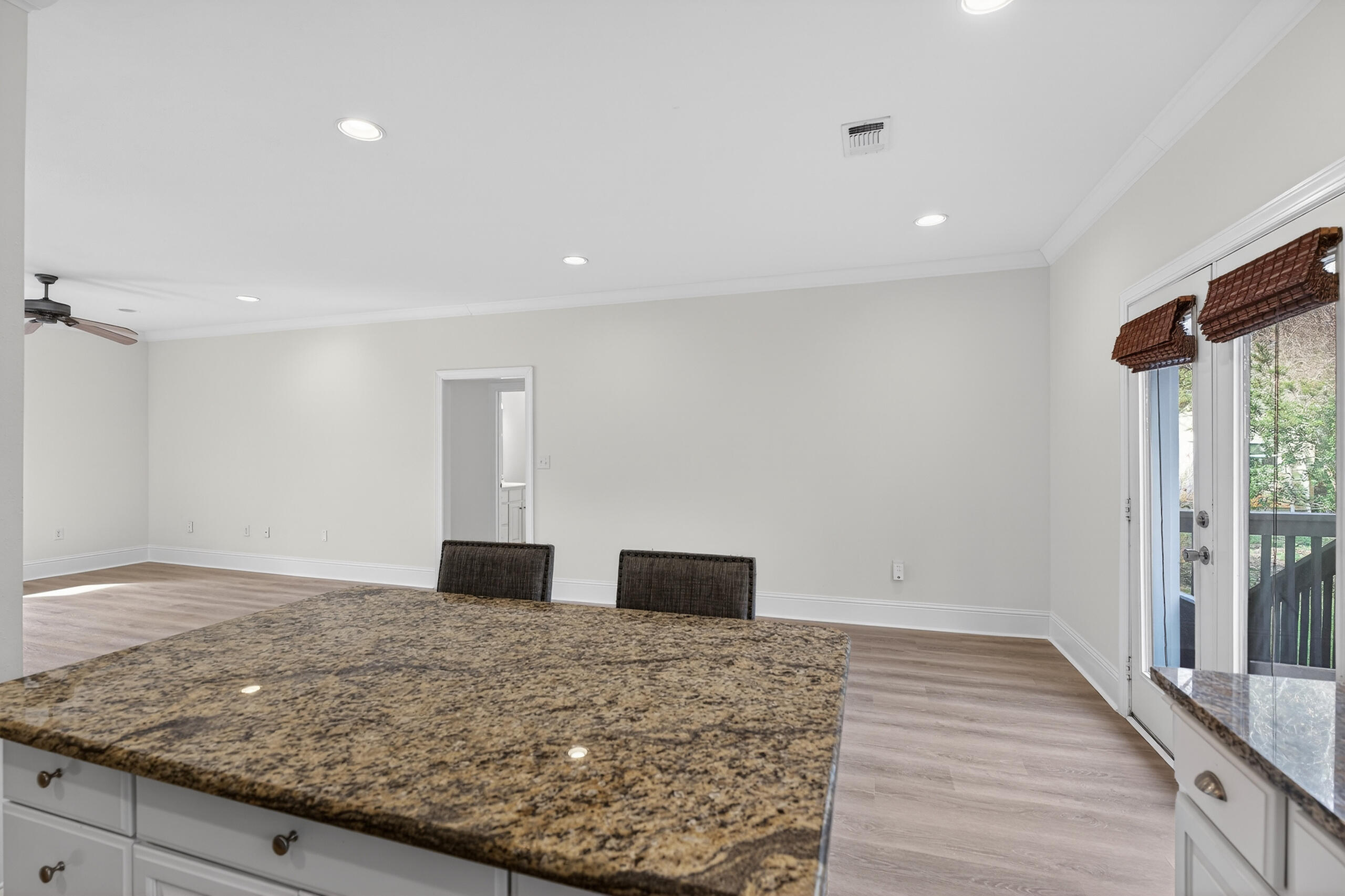 TOWN OF SANTA ROSA - Residential