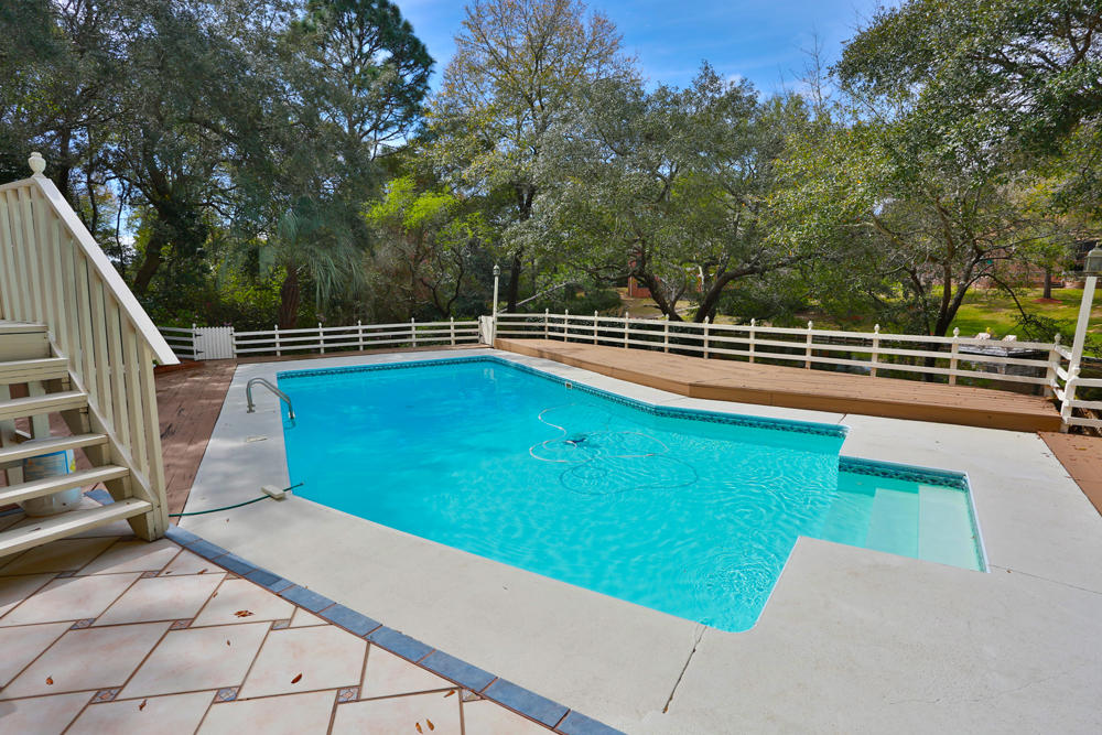 LE CHATEAU - Residential