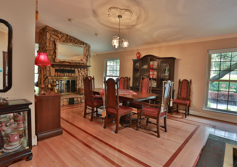 LE CHATEAU - Residential