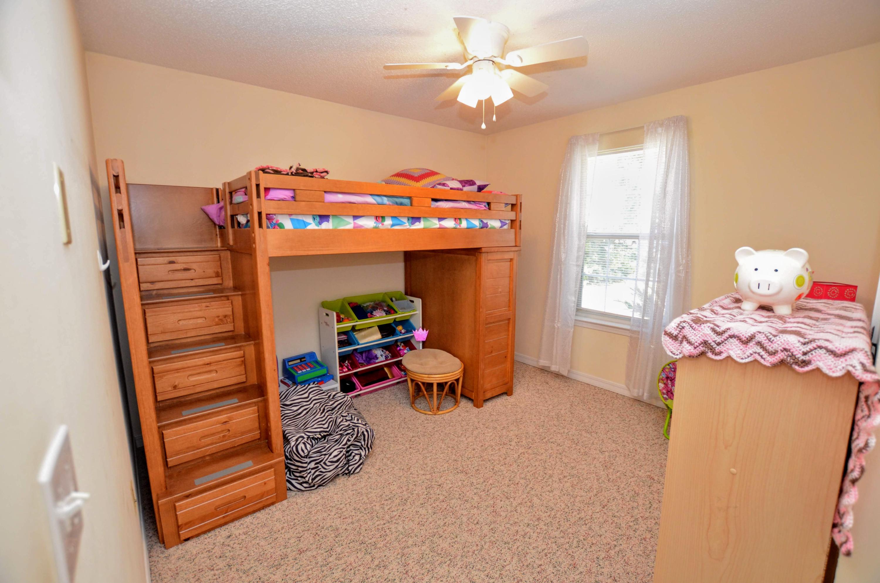 FOXWORTH ESTATES PH 2 - Residential