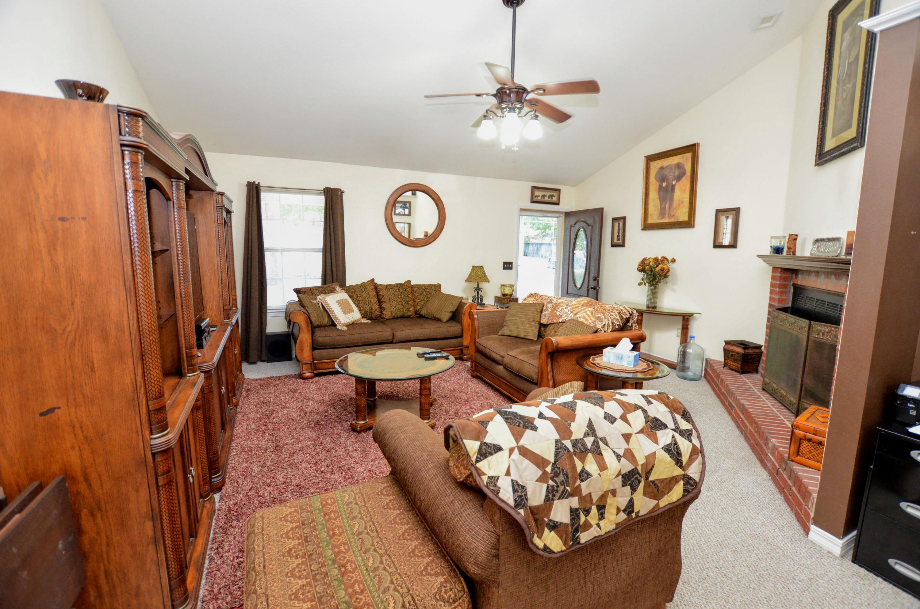 FOXWORTH ESTATES PH 2 - Residential