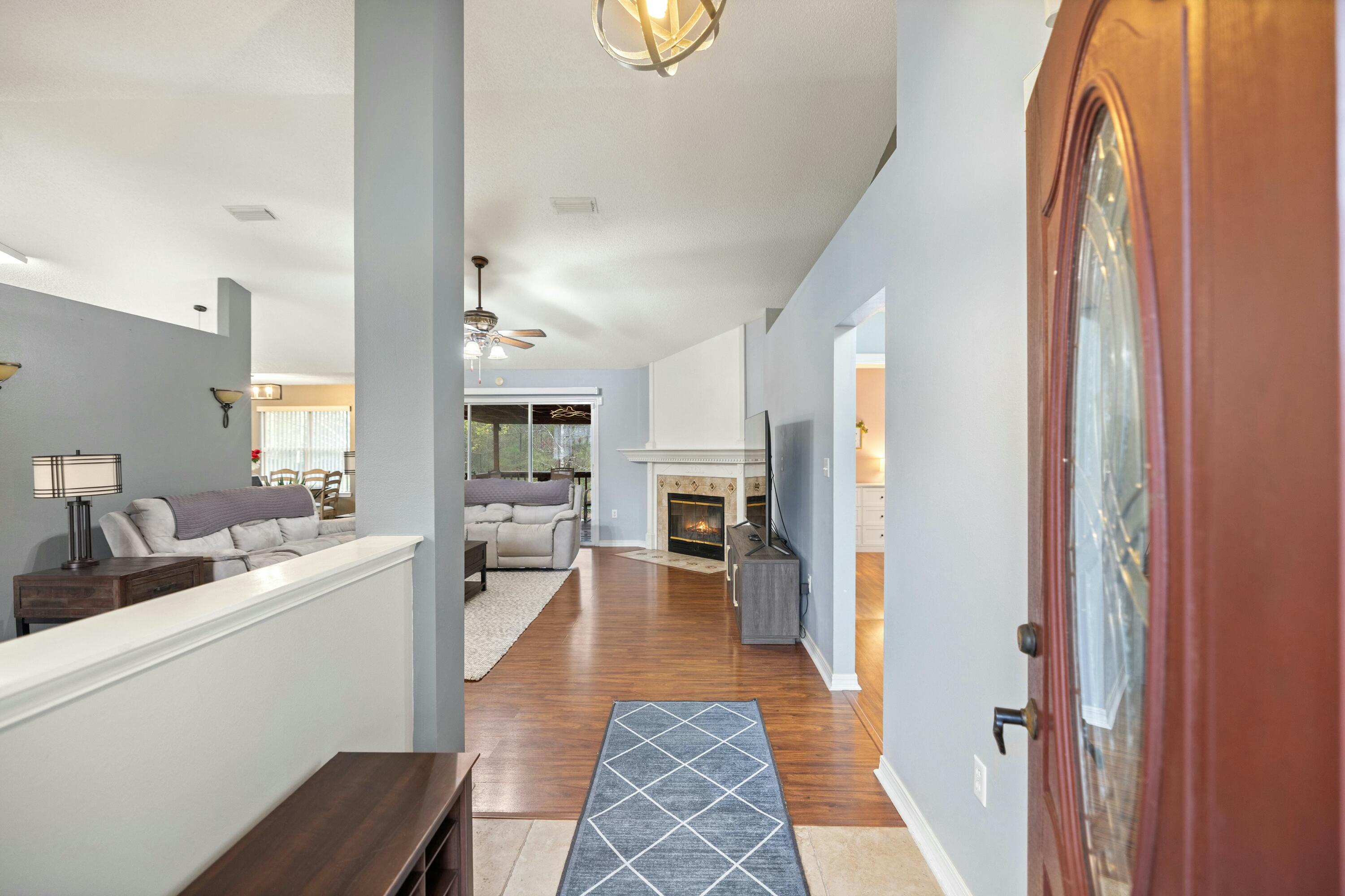 CORONADO VILLAGE PH IV LOT 29 - Residential