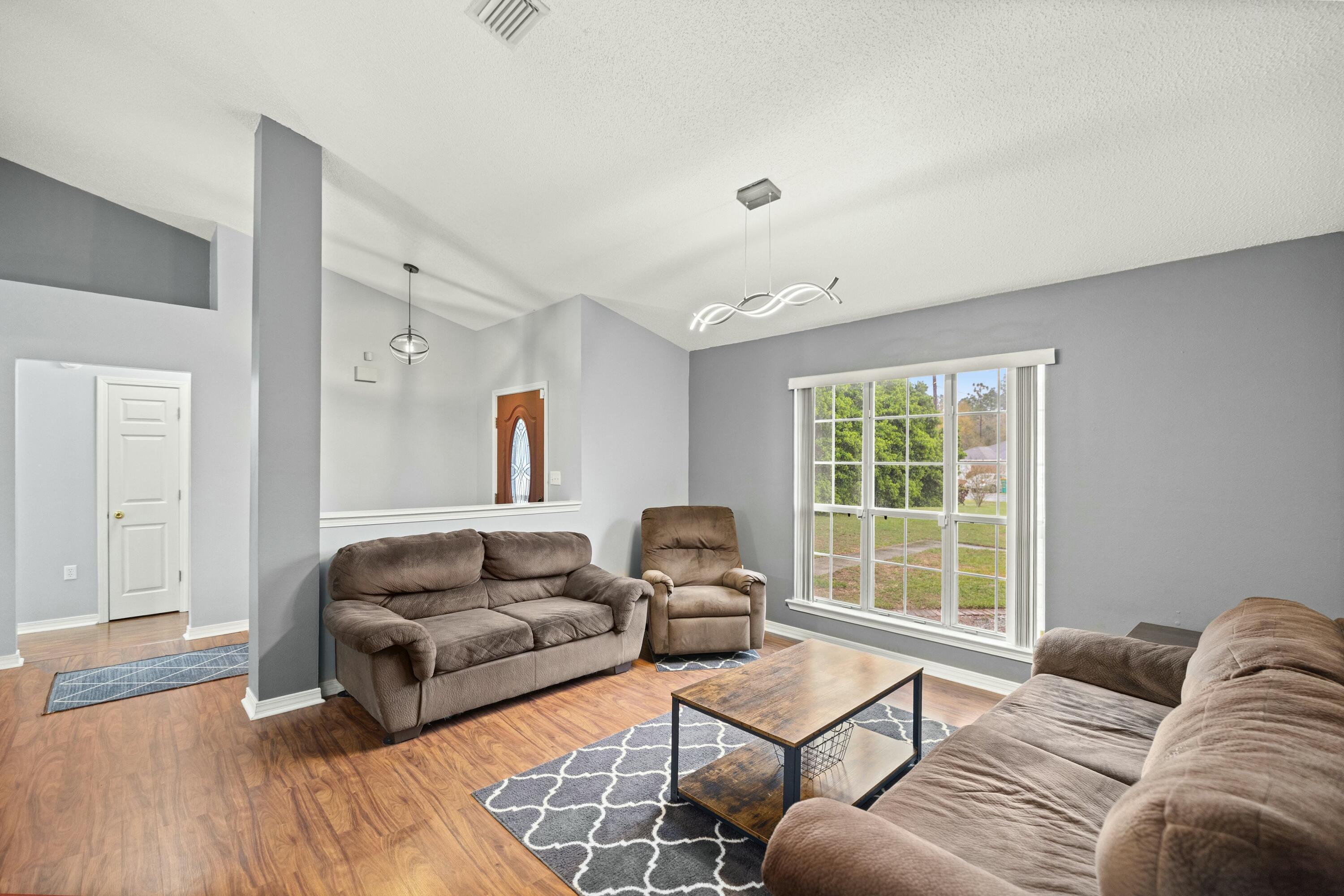 CORONADO VILLAGE PH IV LOT 29 - Residential