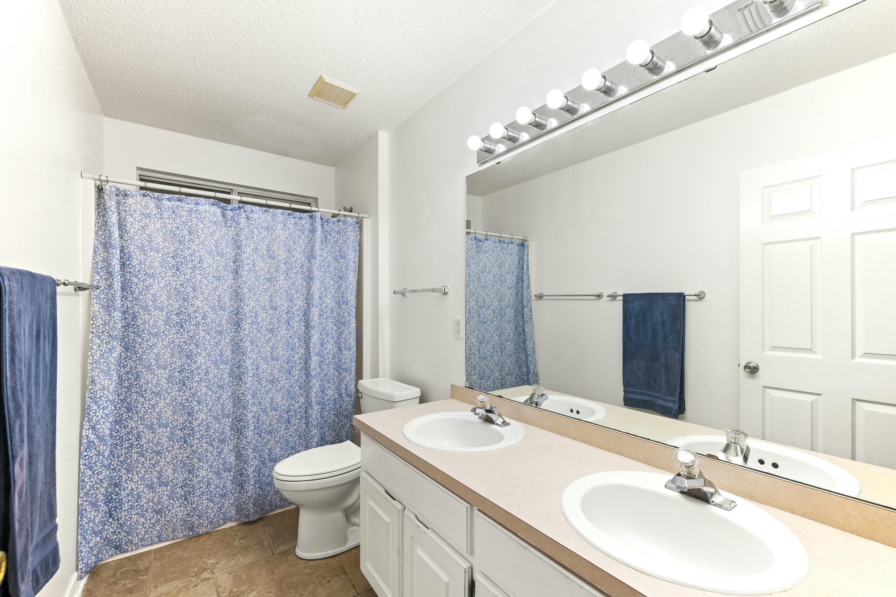 CORONADO VILLAGE PH IV LOT 29 - Residential