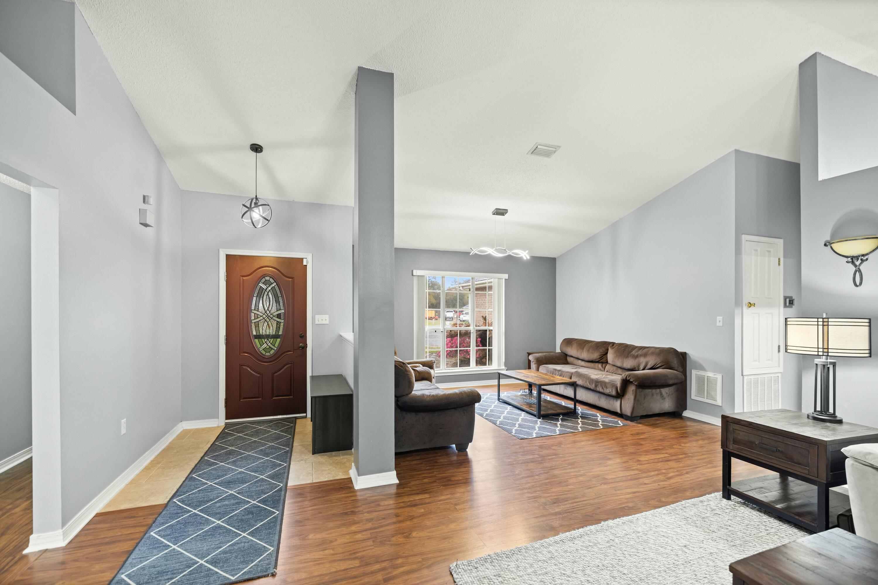 CORONADO VILLAGE PH IV LOT 29 - Residential