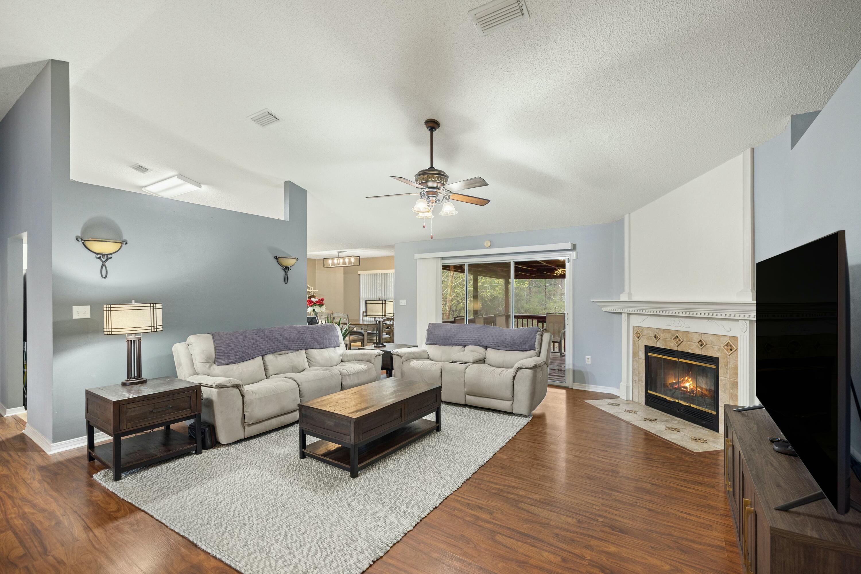 CORONADO VILLAGE PH IV LOT 29 - Residential
