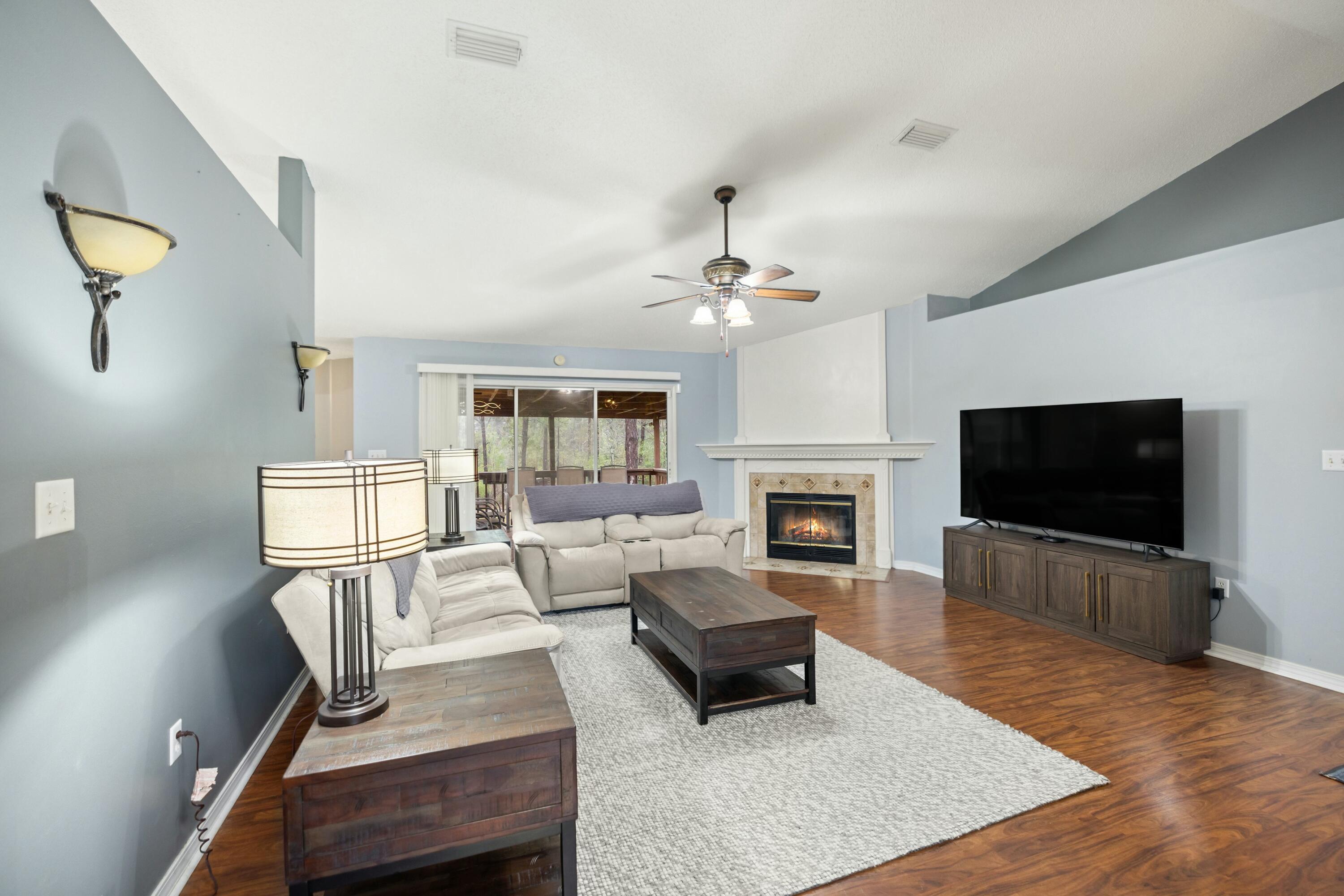 CORONADO VILLAGE PH IV LOT 29 - Residential