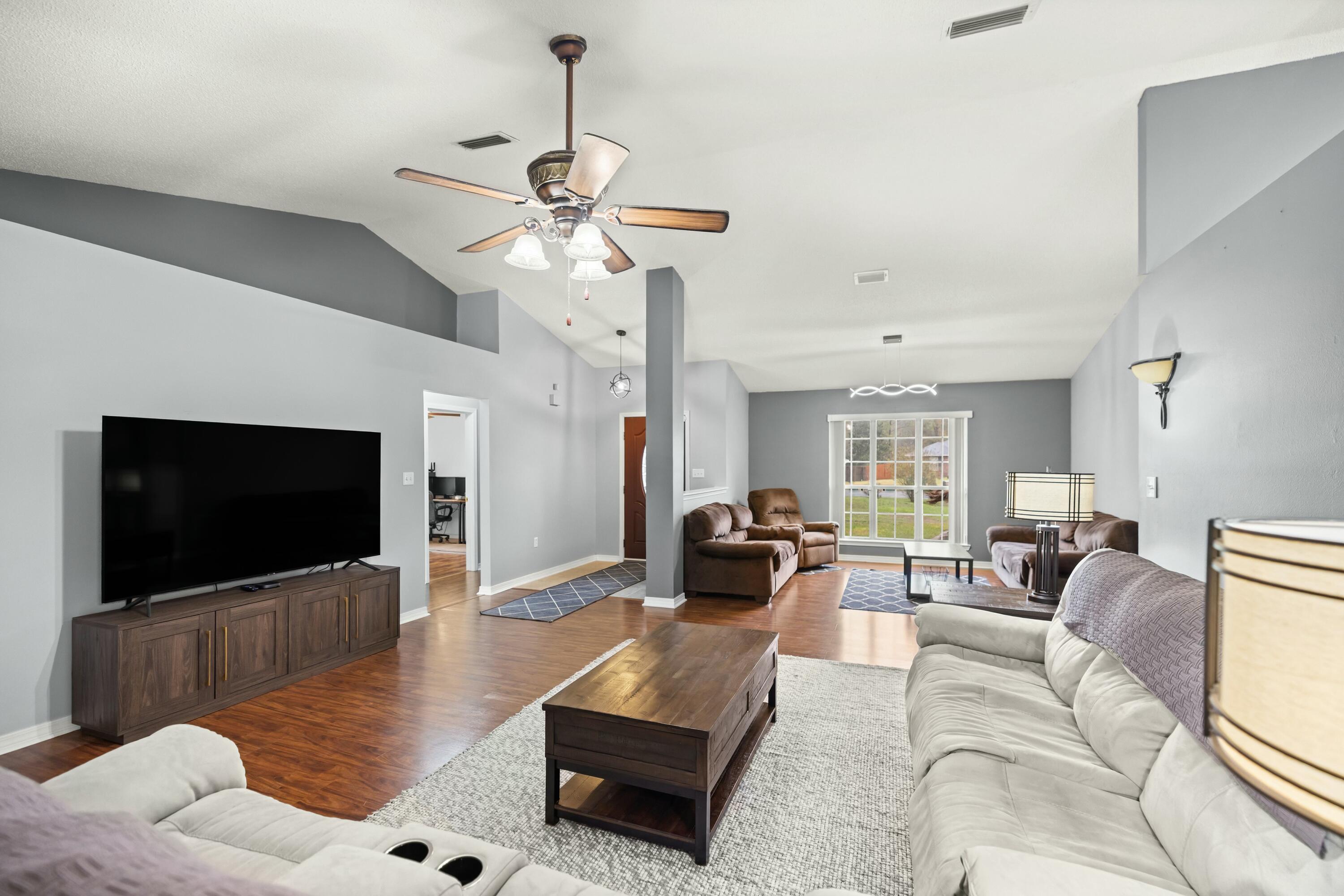 CORONADO VILLAGE PH IV LOT 29 - Residential