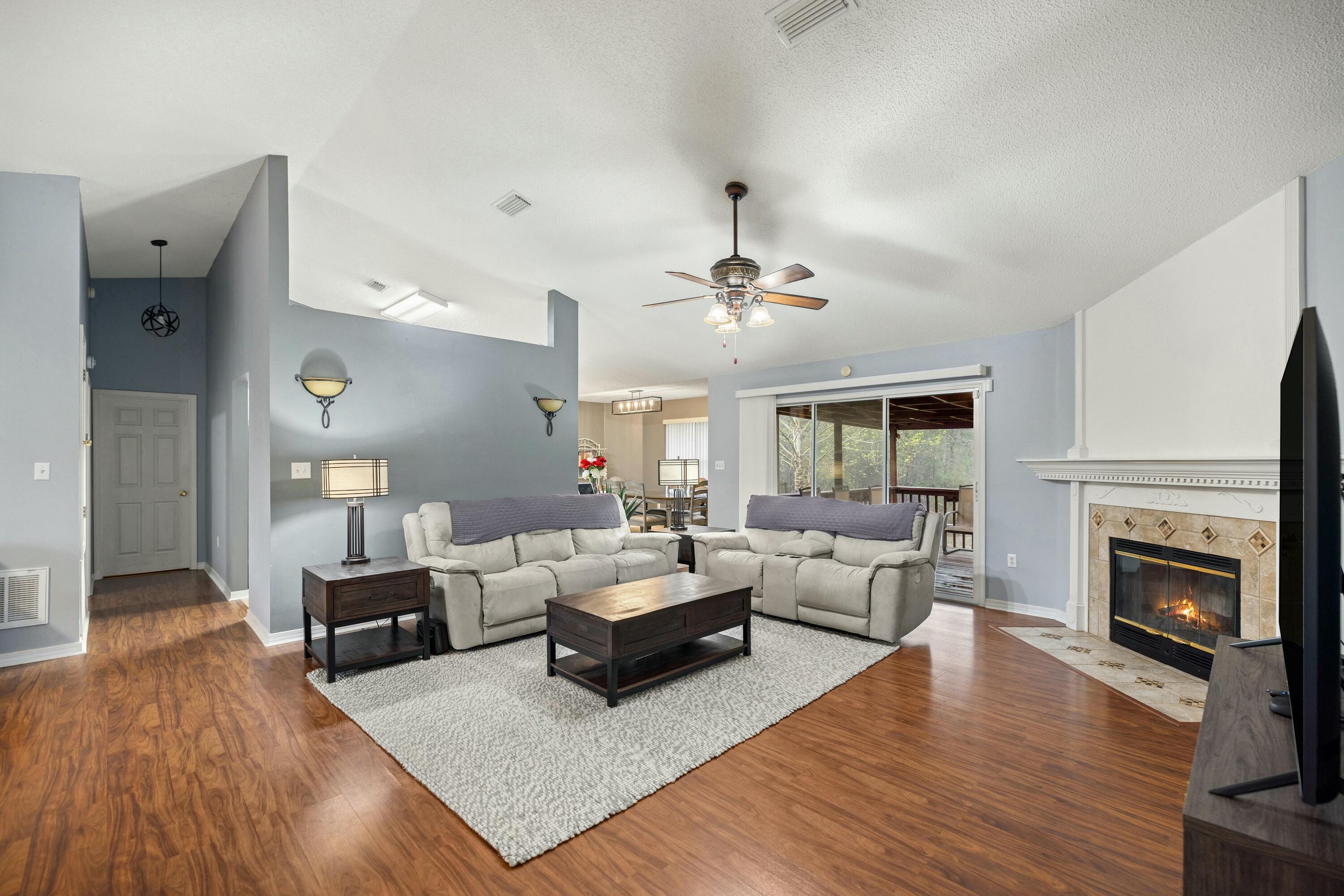 CORONADO VILLAGE PH IV LOT 29 - Residential