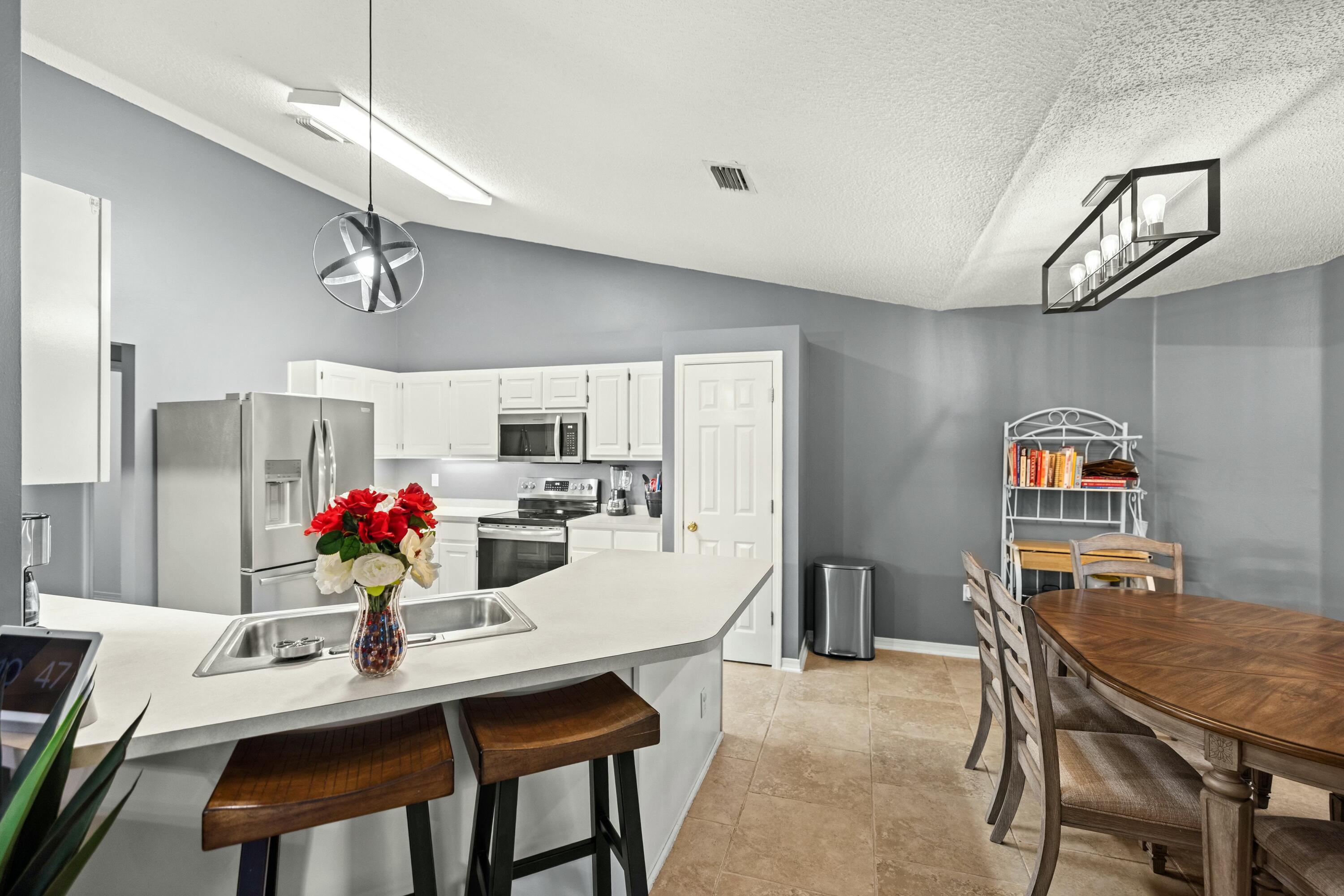 CORONADO VILLAGE PH IV LOT 29 - Residential