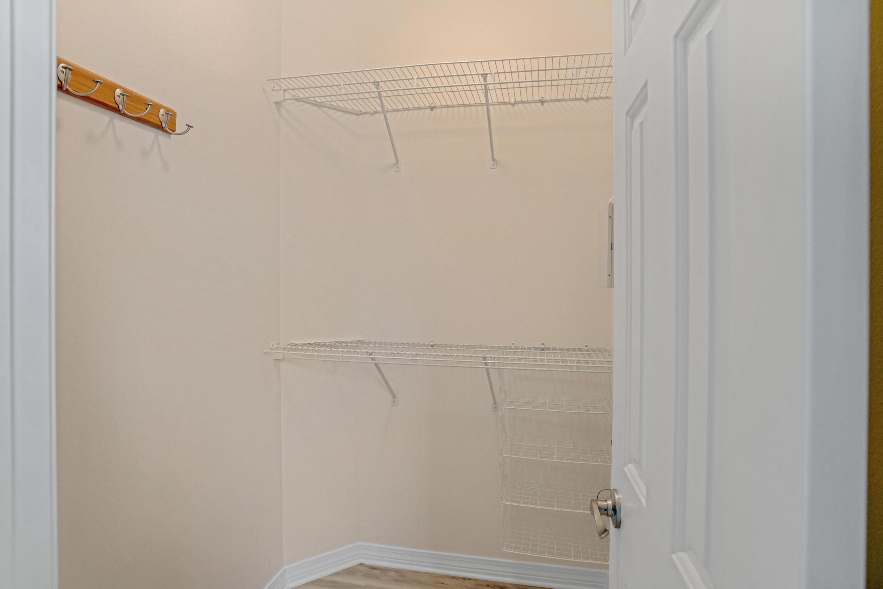 INDIAN LAKE PH 3 - Residential Lease