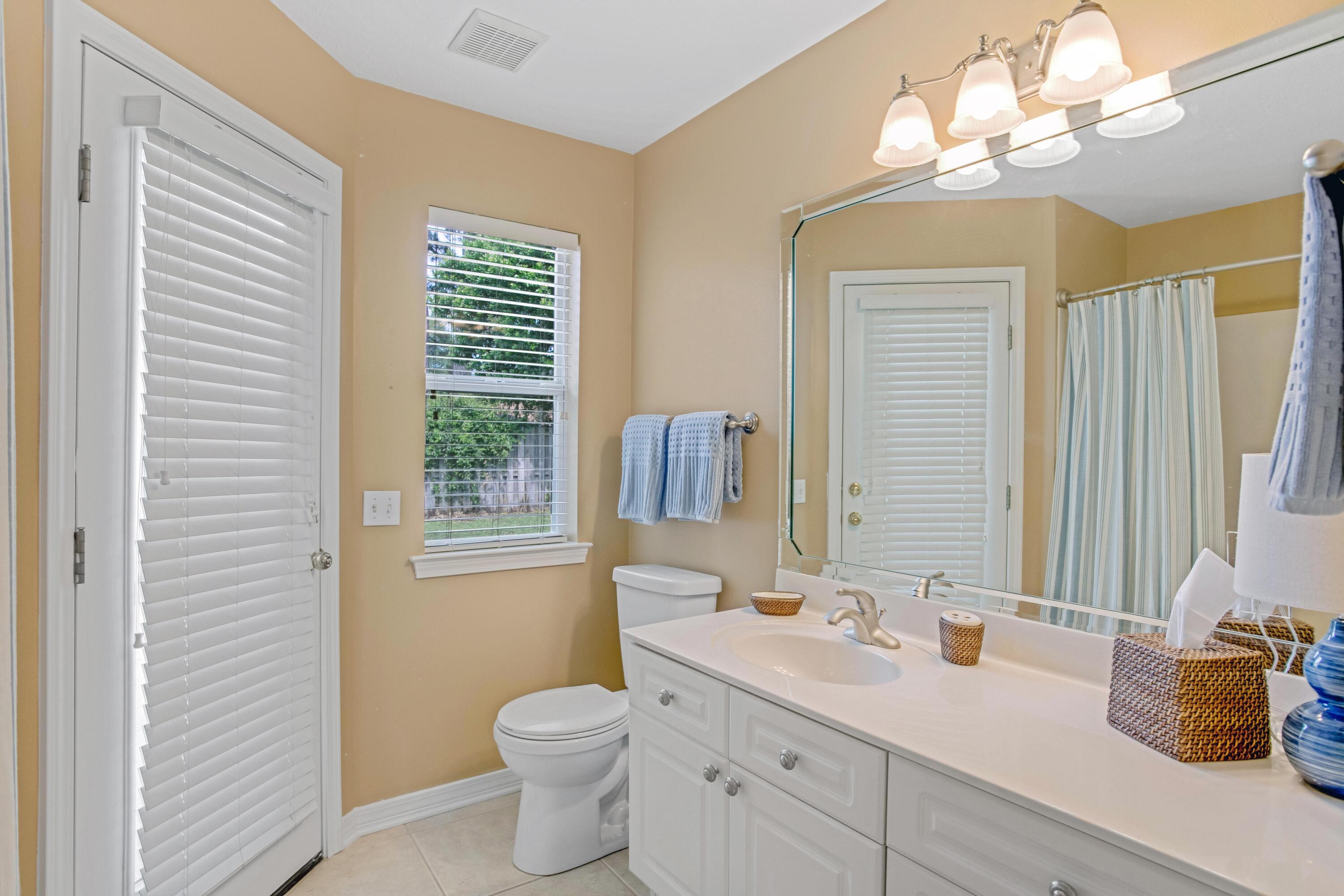 INDIAN LAKE PH 3 - Residential Lease