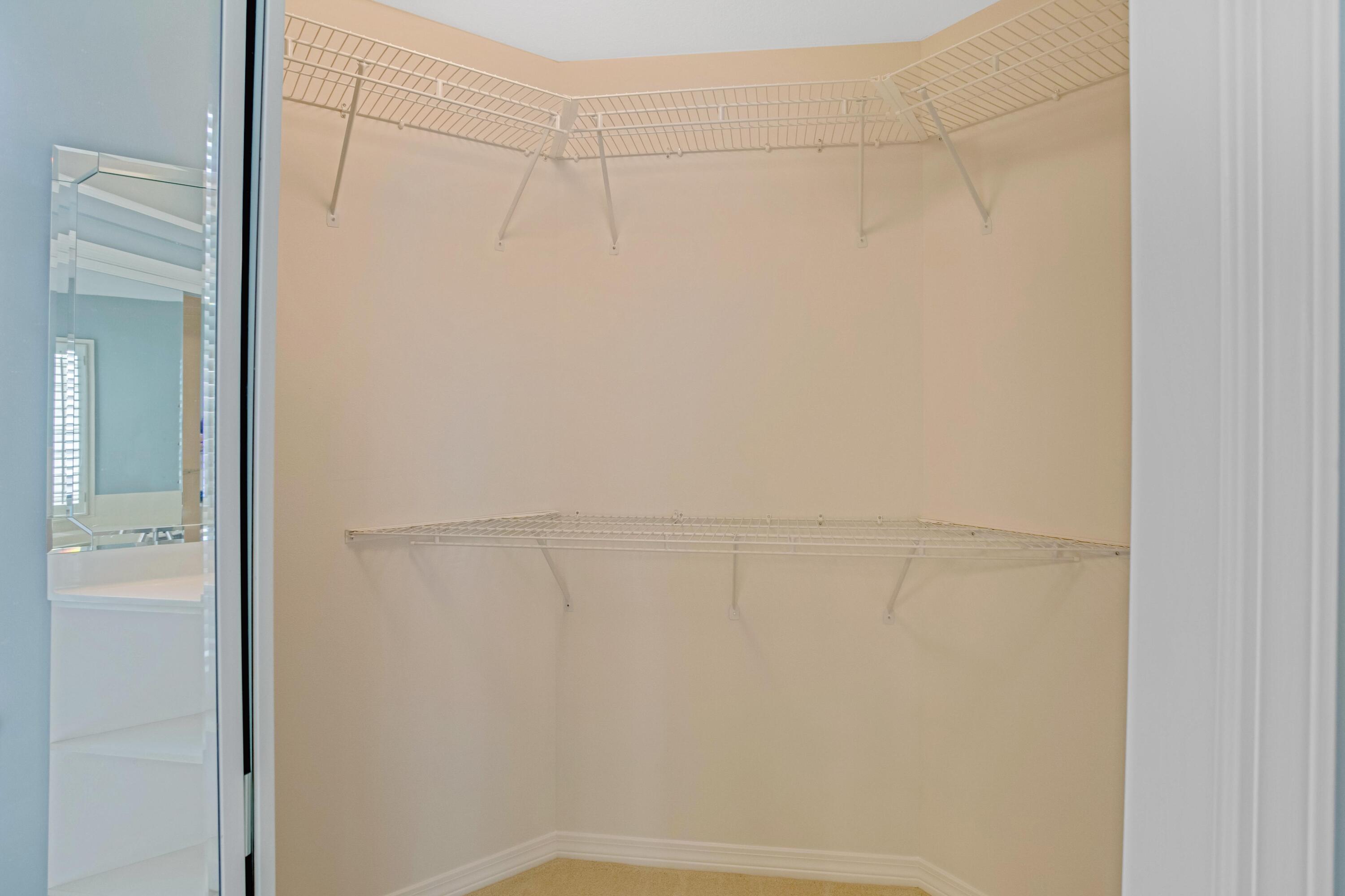 INDIAN LAKE PH 3 - Residential Lease