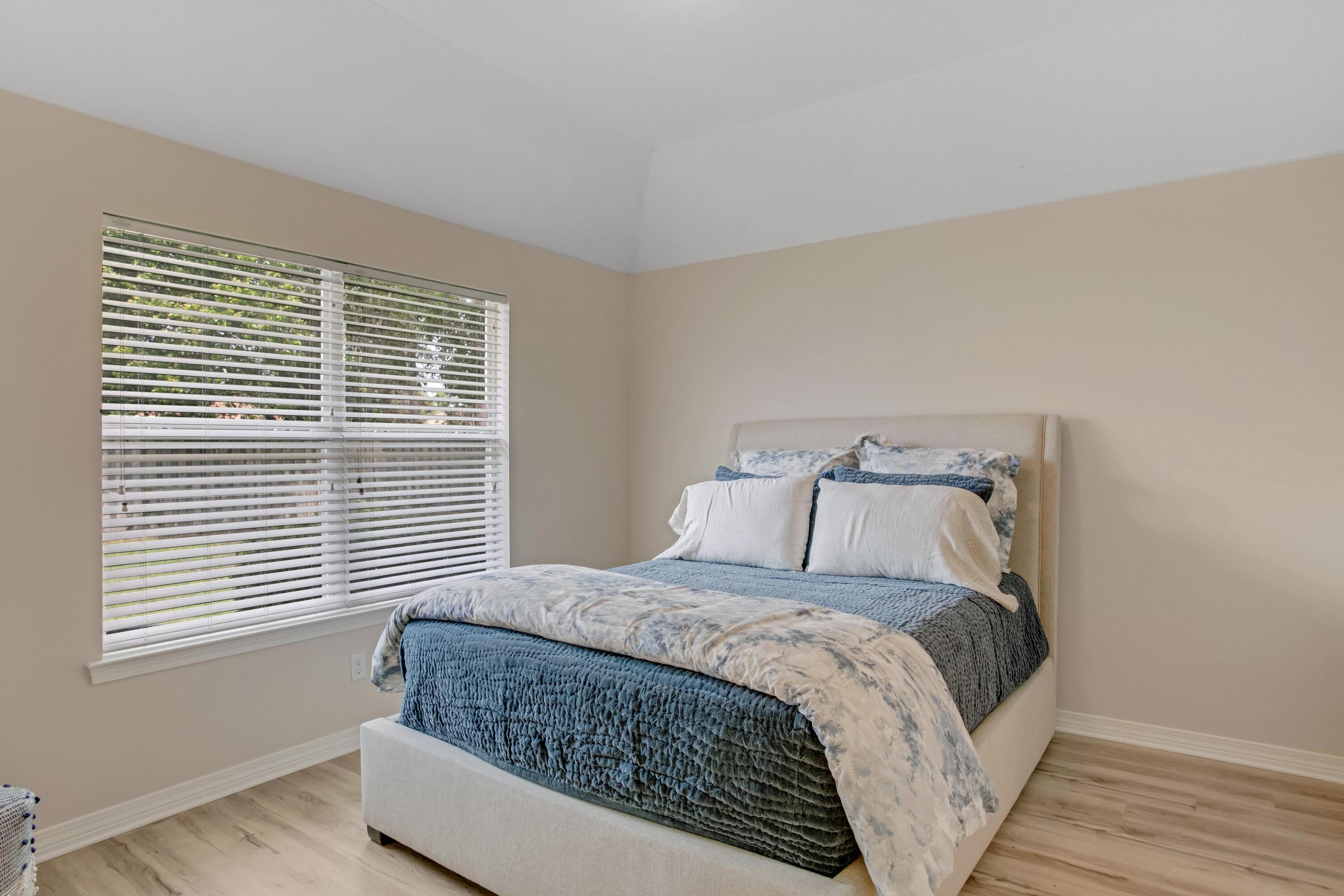 INDIAN LAKE PH 3 - Residential Lease