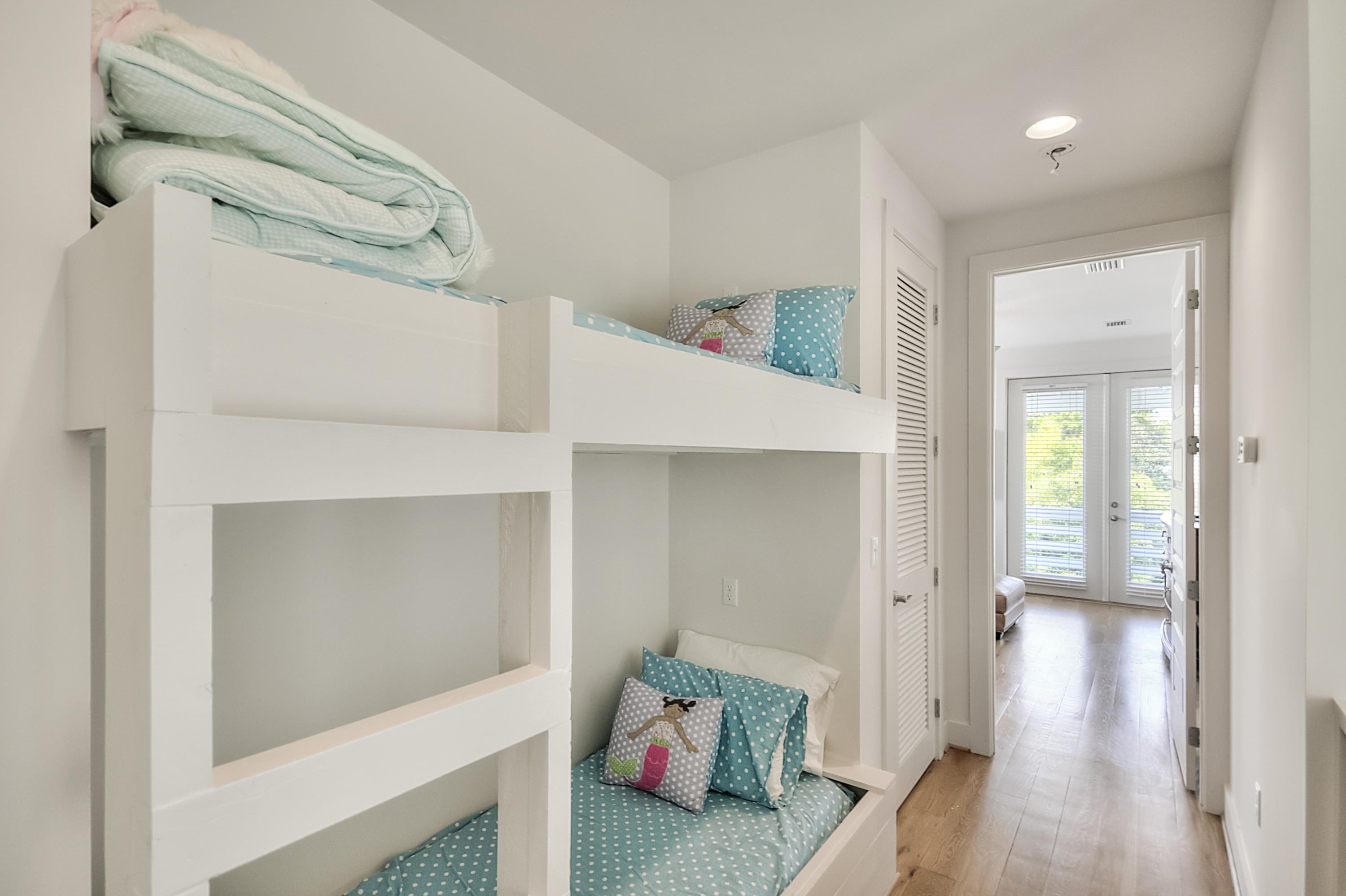 BEACH HIGHLAND 1ST ADD - Residential