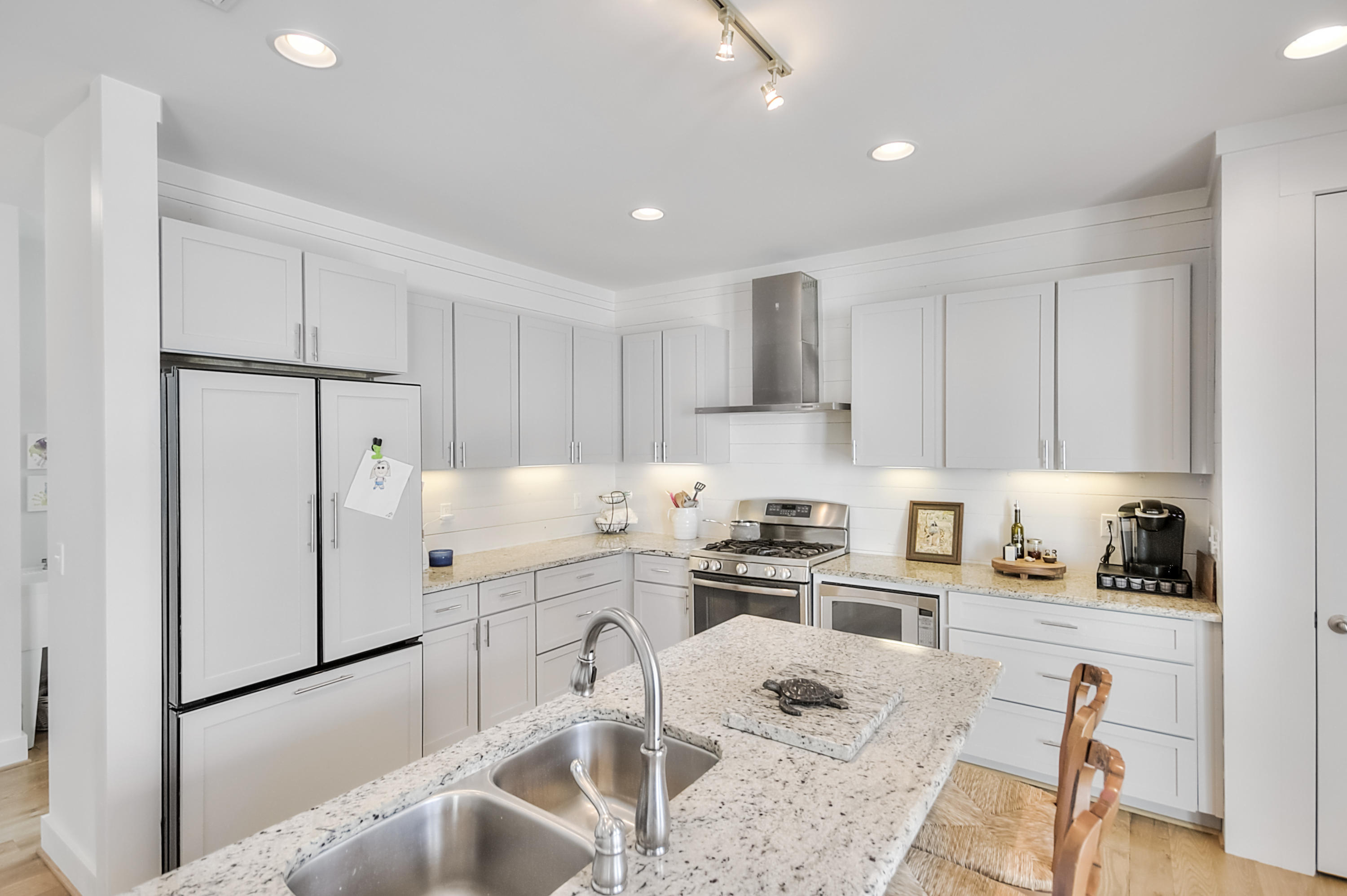 BEACH HIGHLAND 1ST ADD - Residential