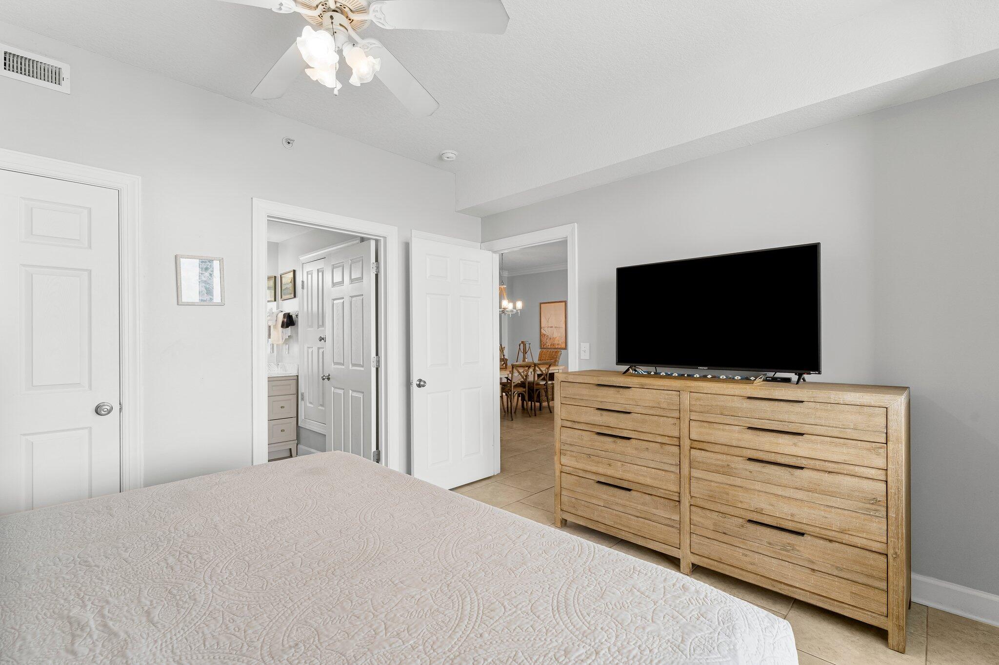 EMERALD ISLE - Residential