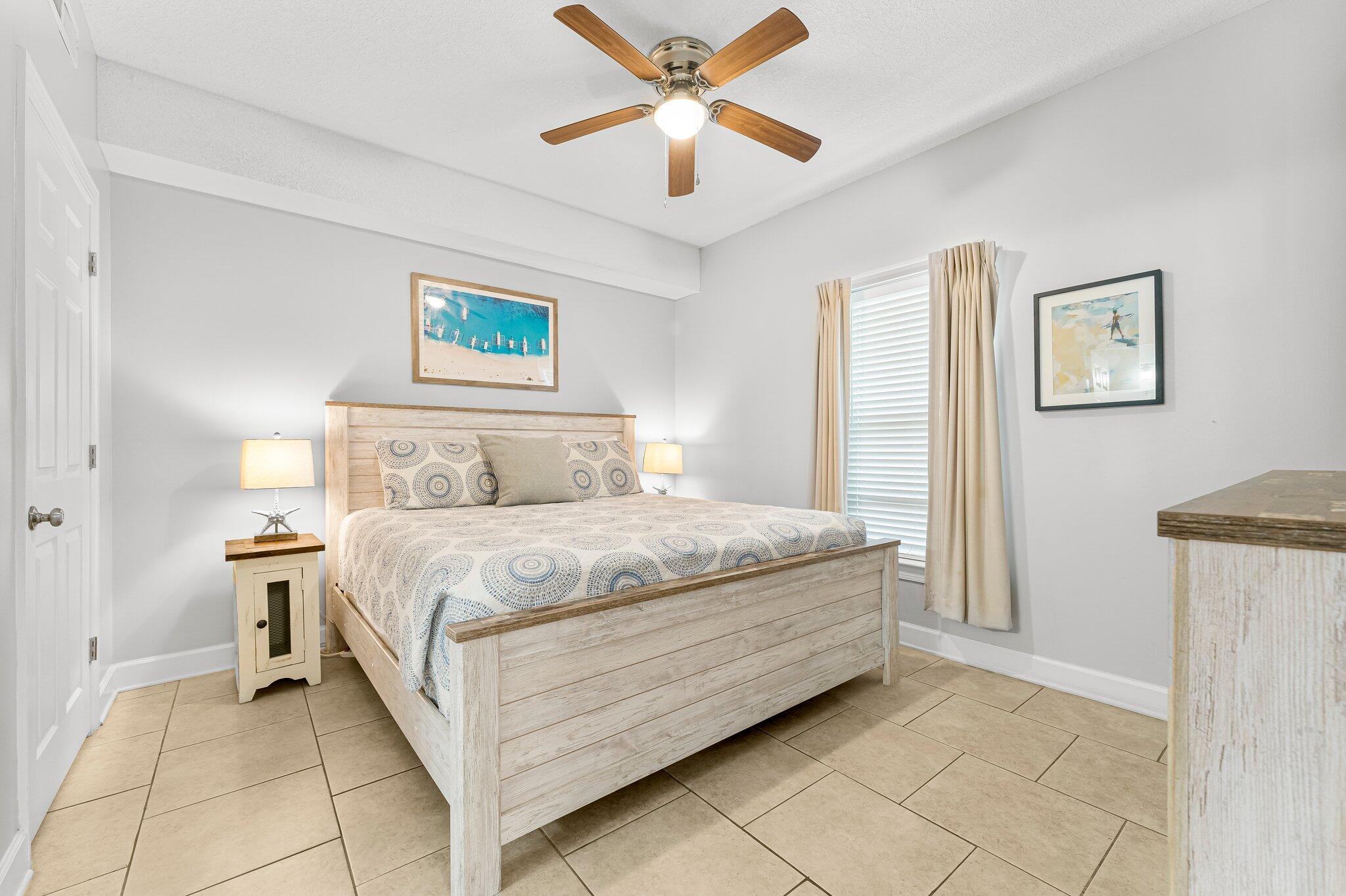 EMERALD ISLE - Residential