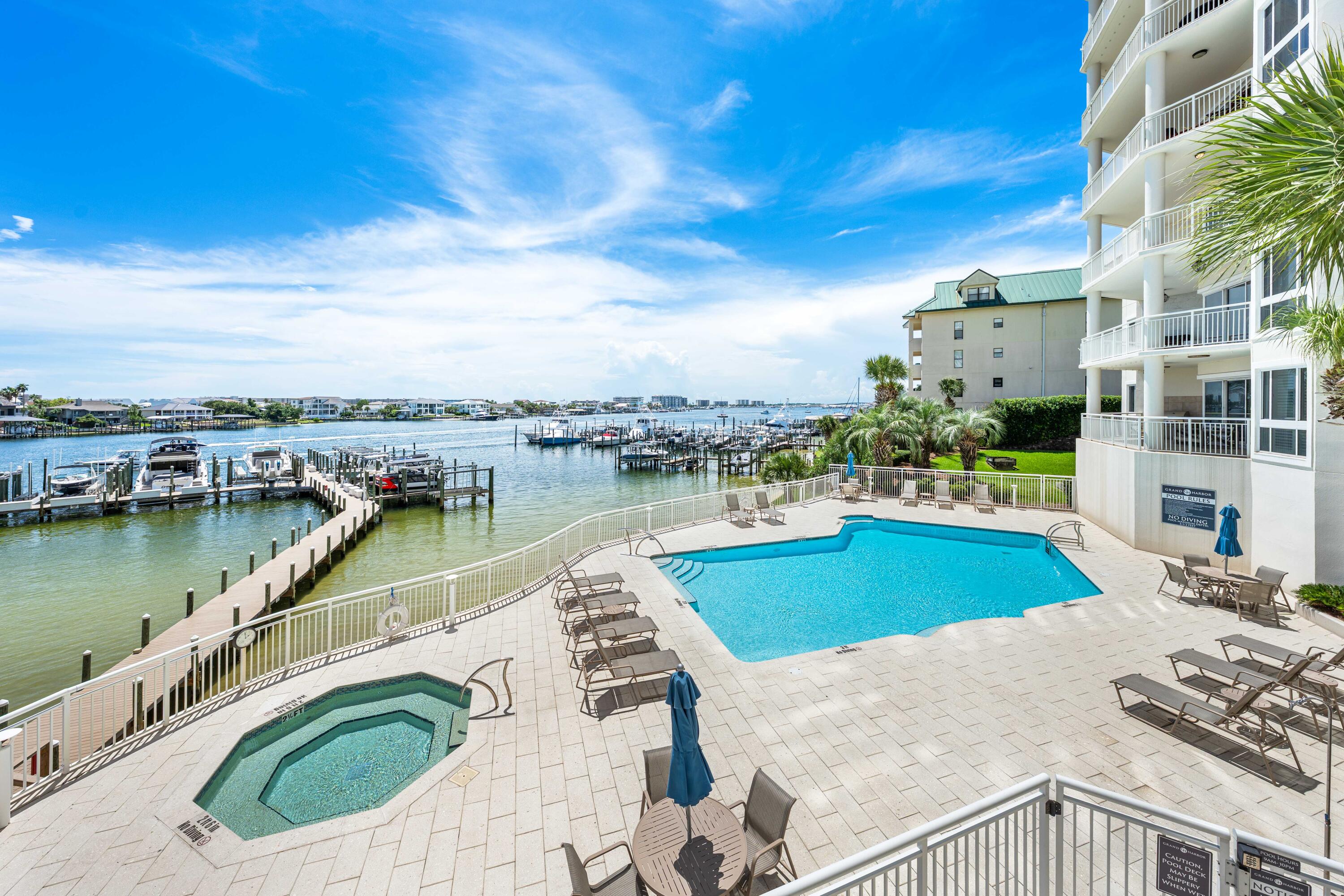 GRAND HARBOR - Residential