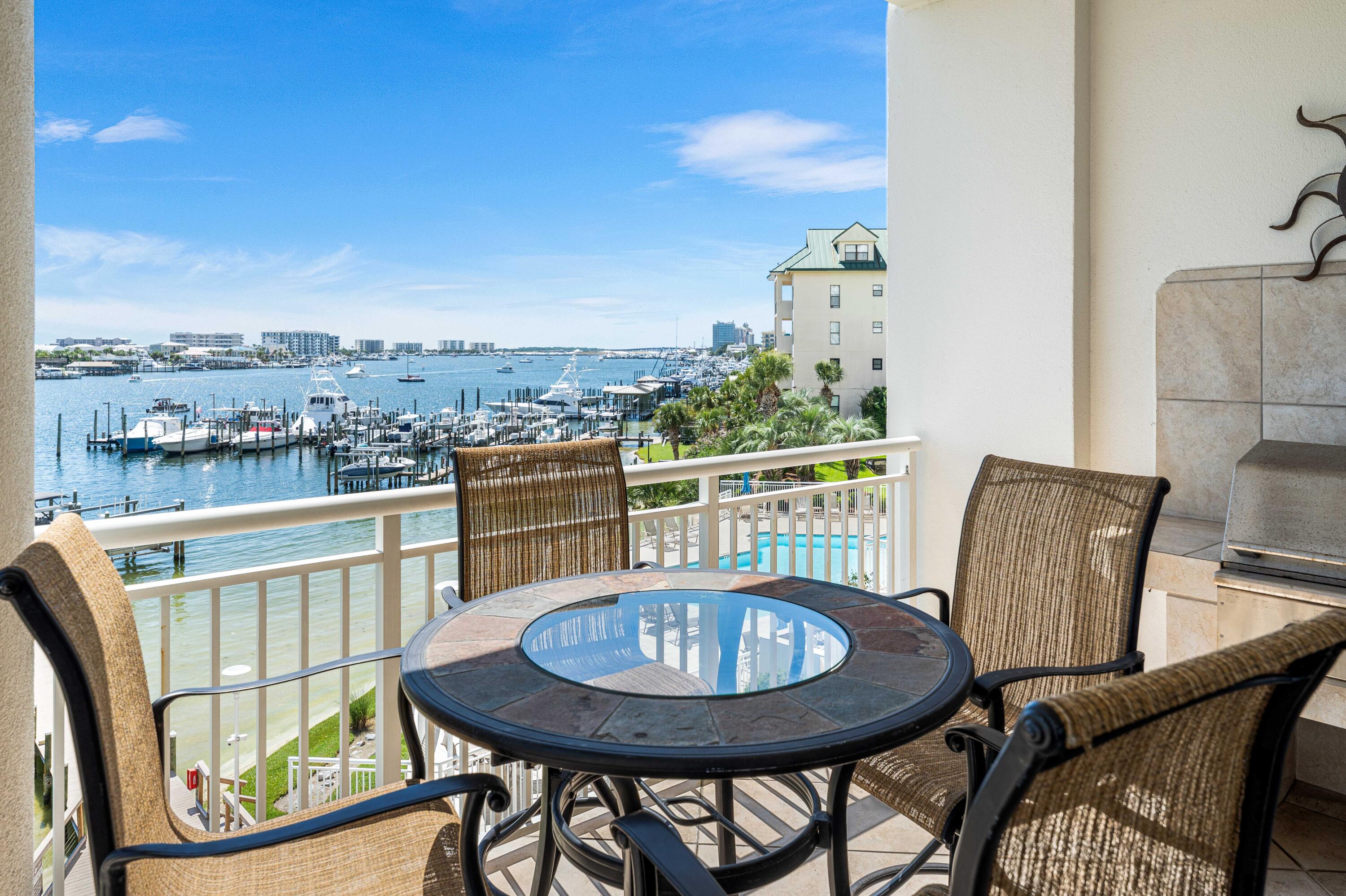GRAND HARBOR - Residential