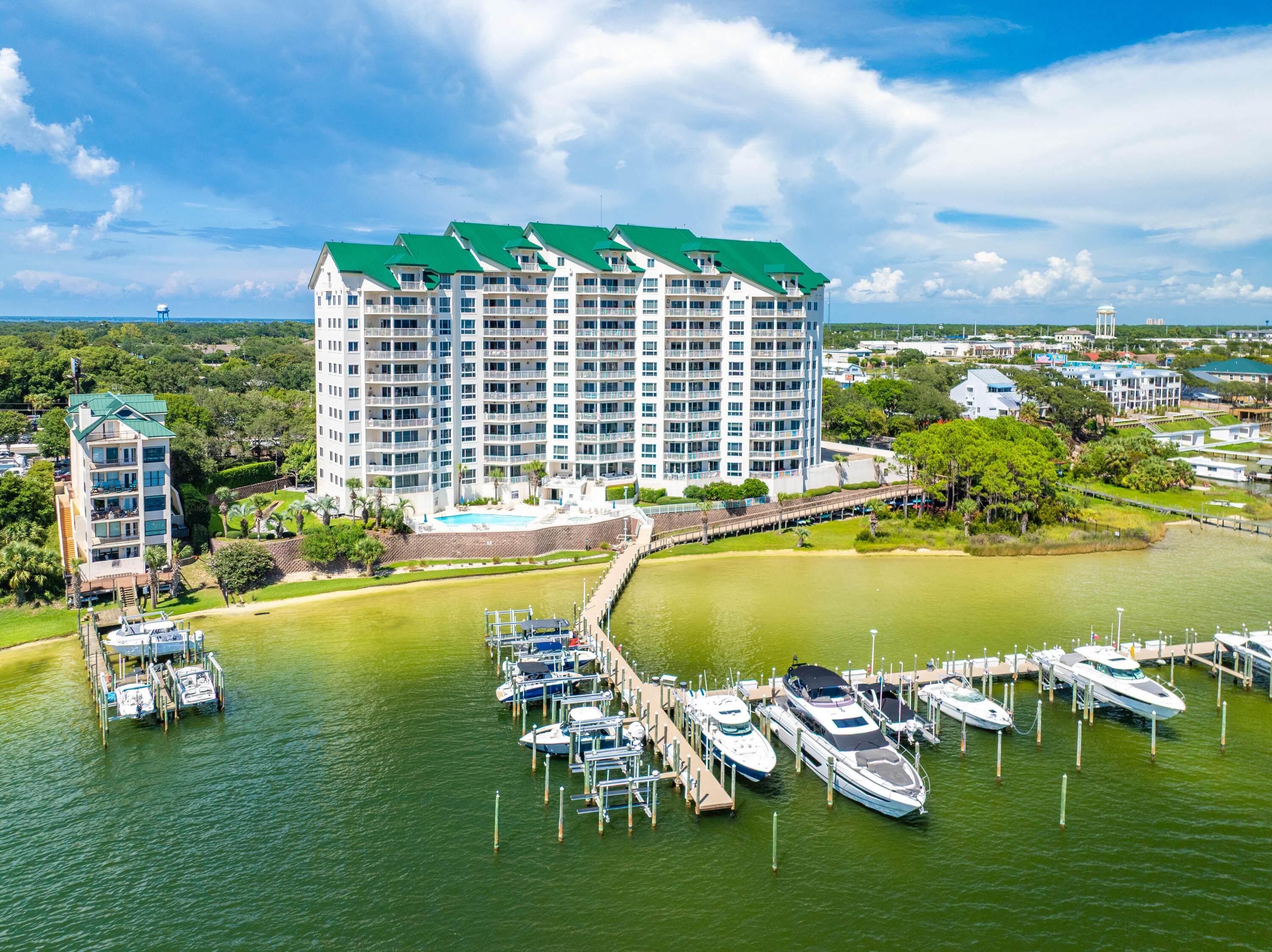 GRAND HARBOR - Residential