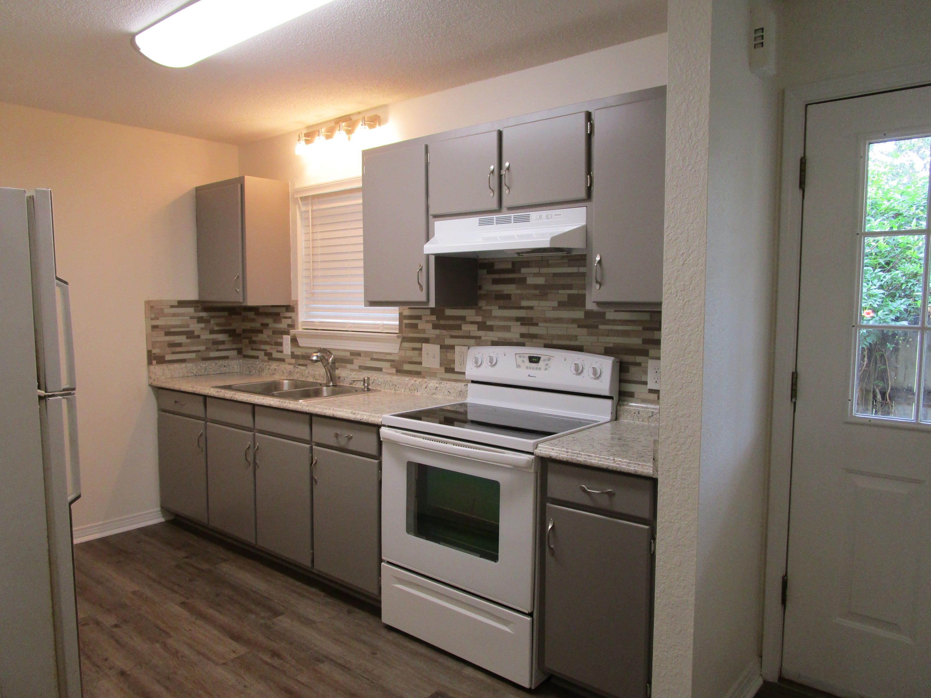 MORRIS ADDN TO CRESTVIEW - Residential