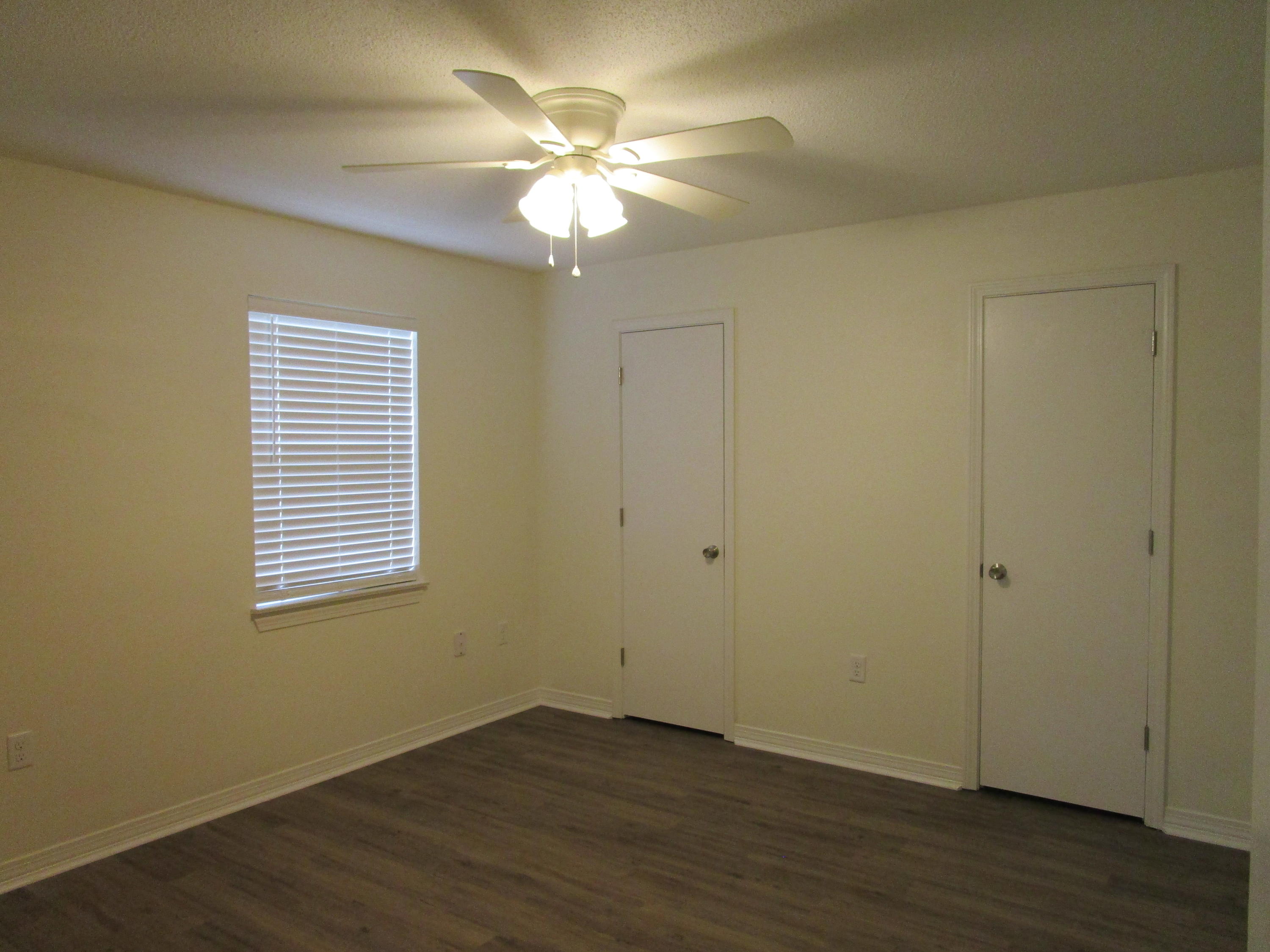 MORRIS ADDN TO CRESTVIEW - Residential