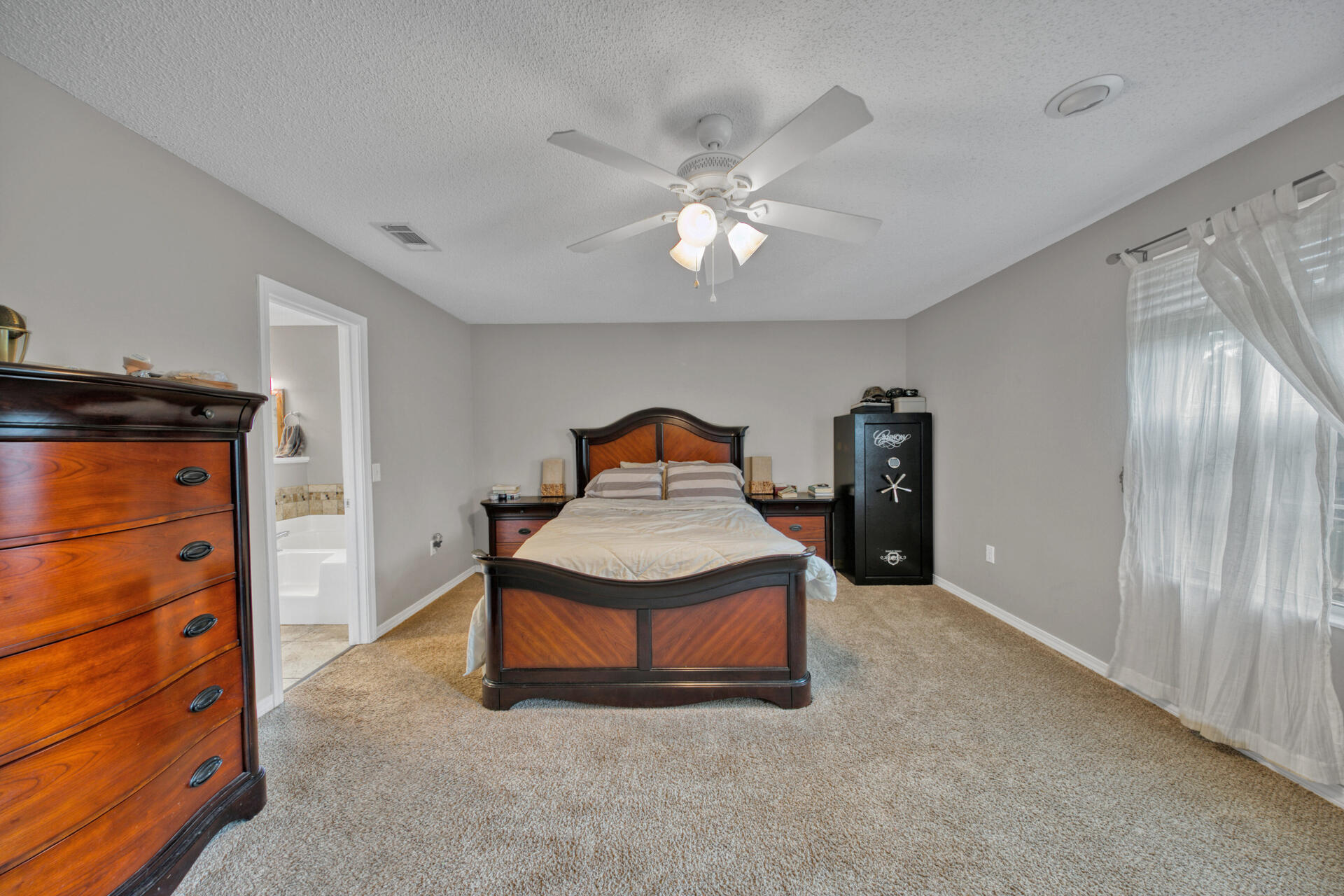 HOLLEY BY THE SEA - Residential