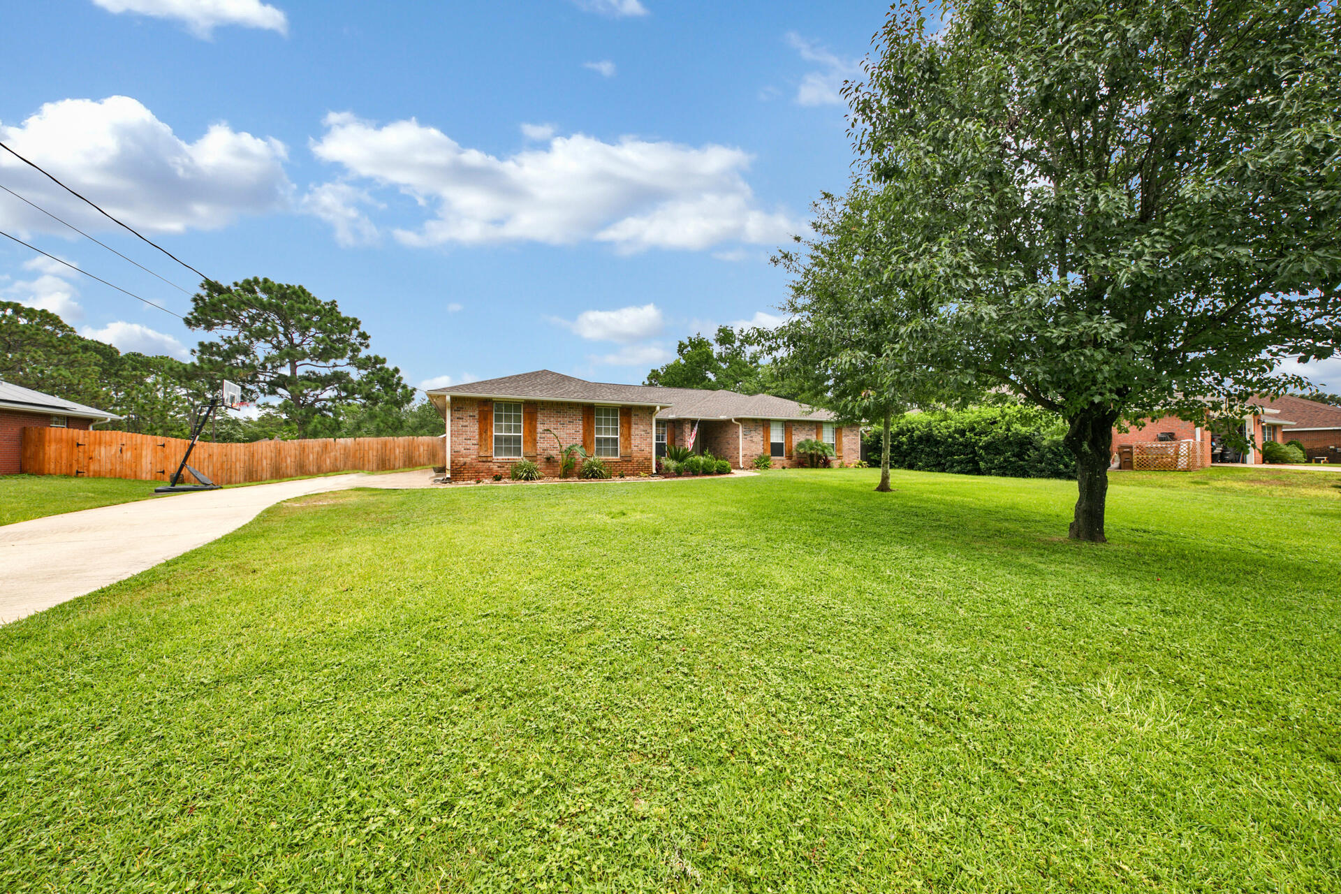 HOLLEY BY THE SEA - Residential