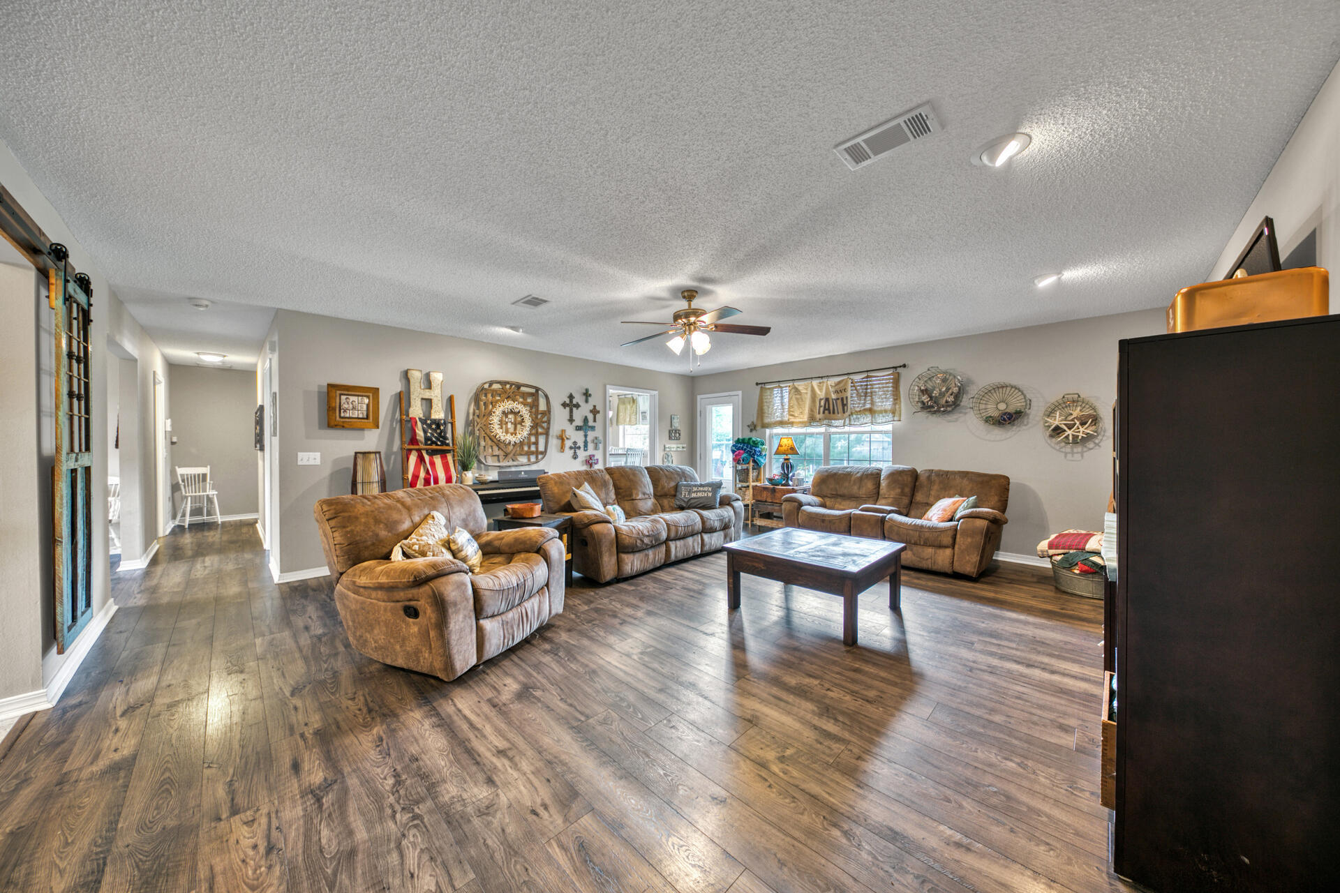 HOLLEY BY THE SEA - Residential