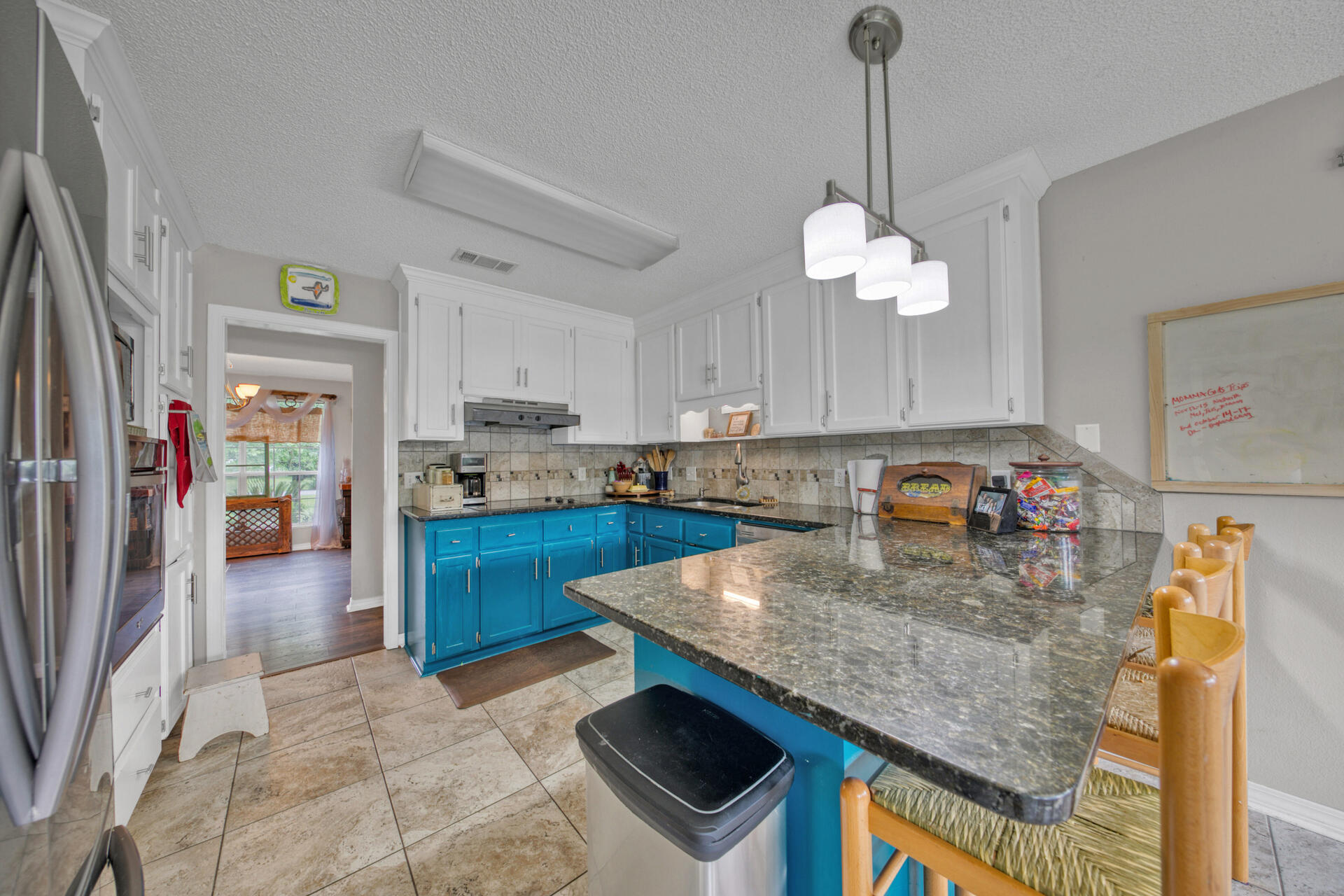 HOLLEY BY THE SEA - Residential