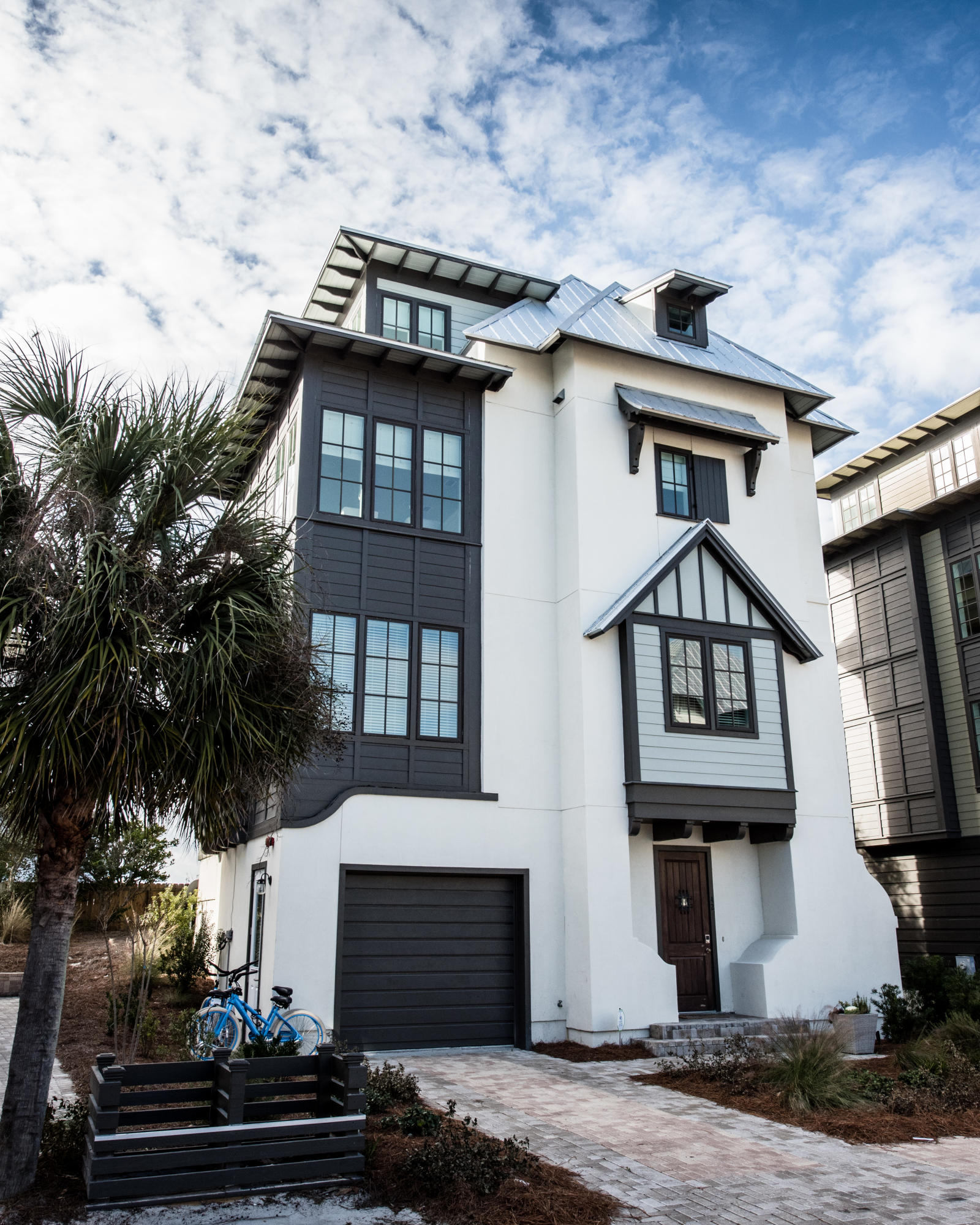TRESCA PLACE - Residential
