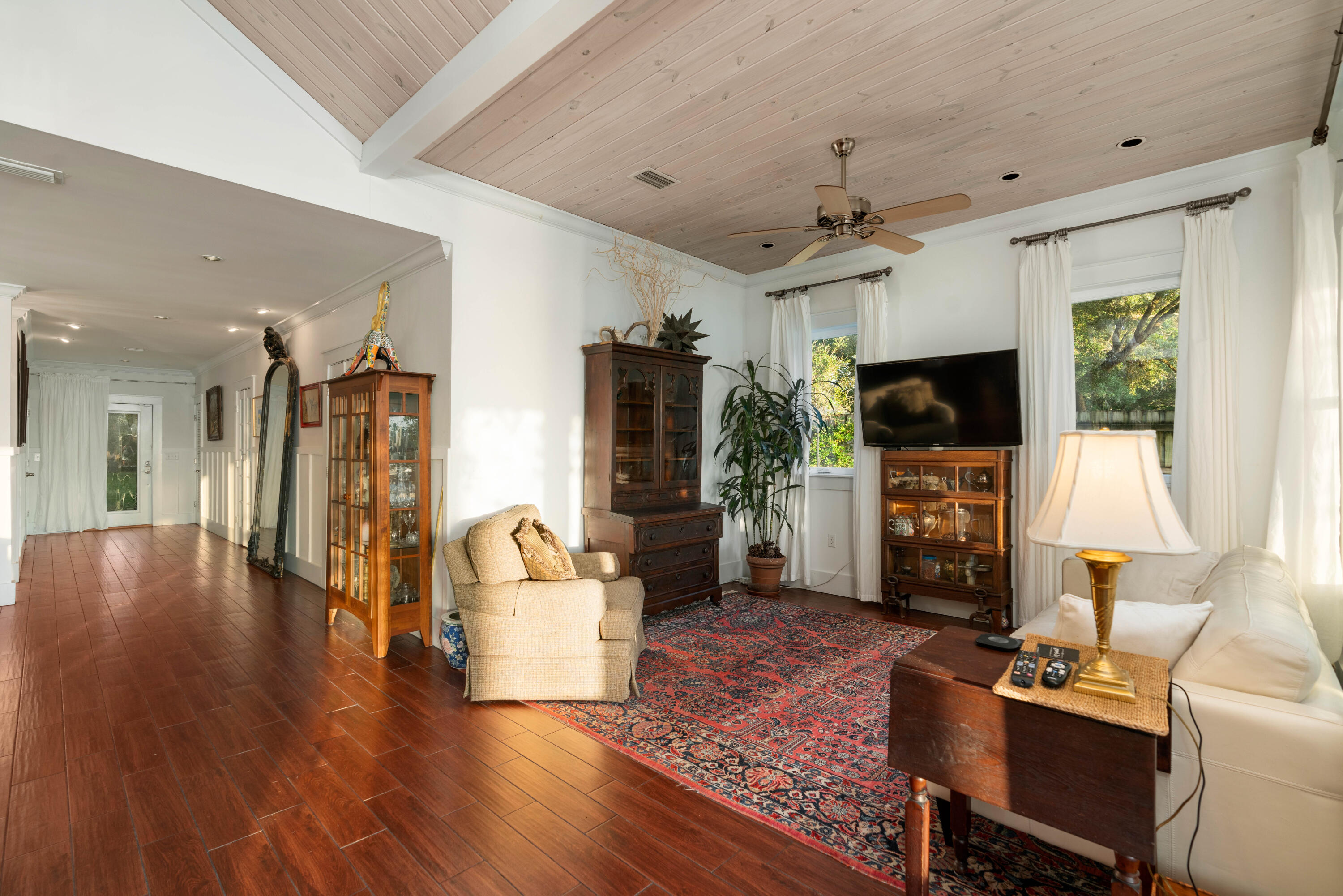BAY GROVE - Residential