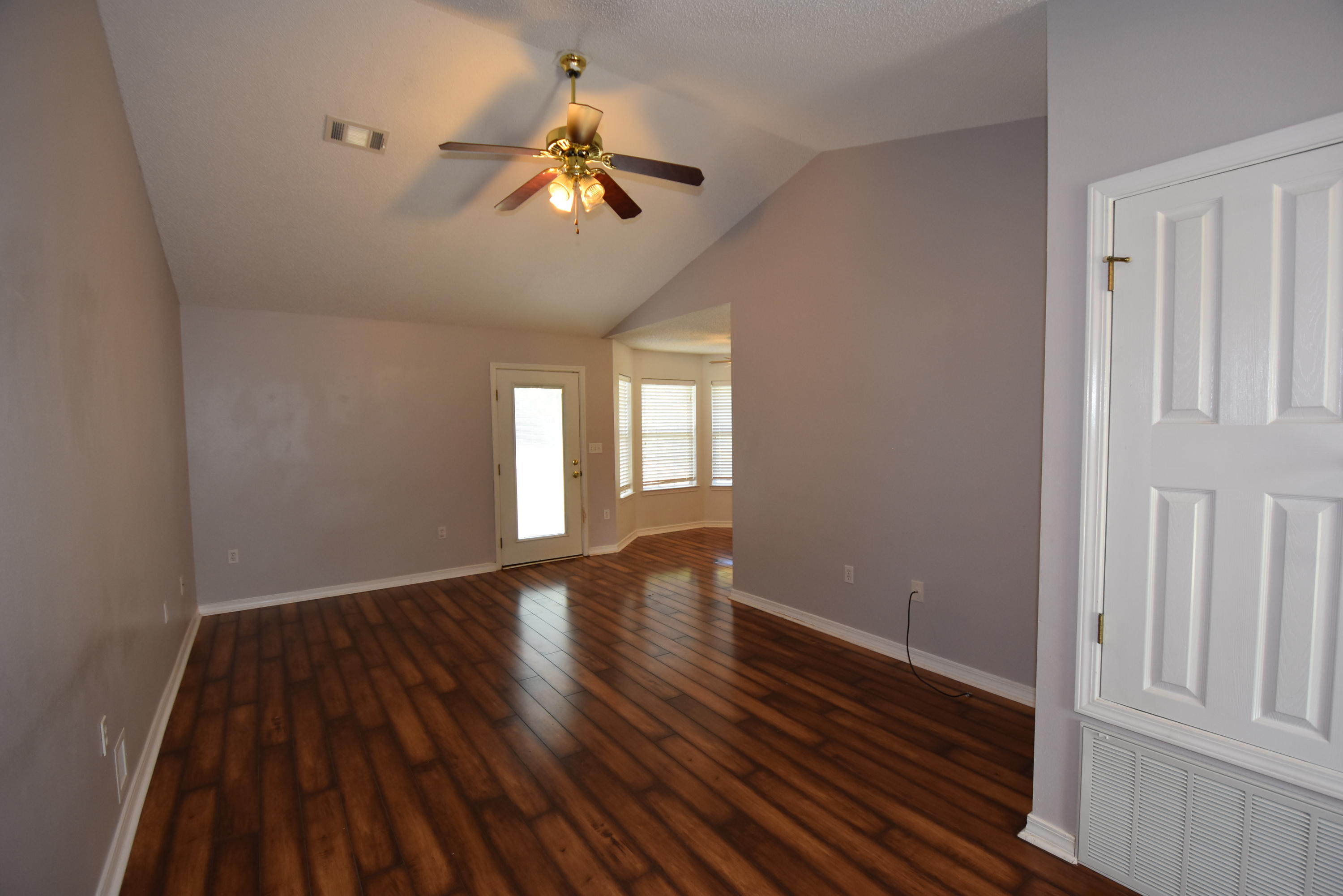 OAKDALE MINI FARMS RESUB LOT 11 - Residential