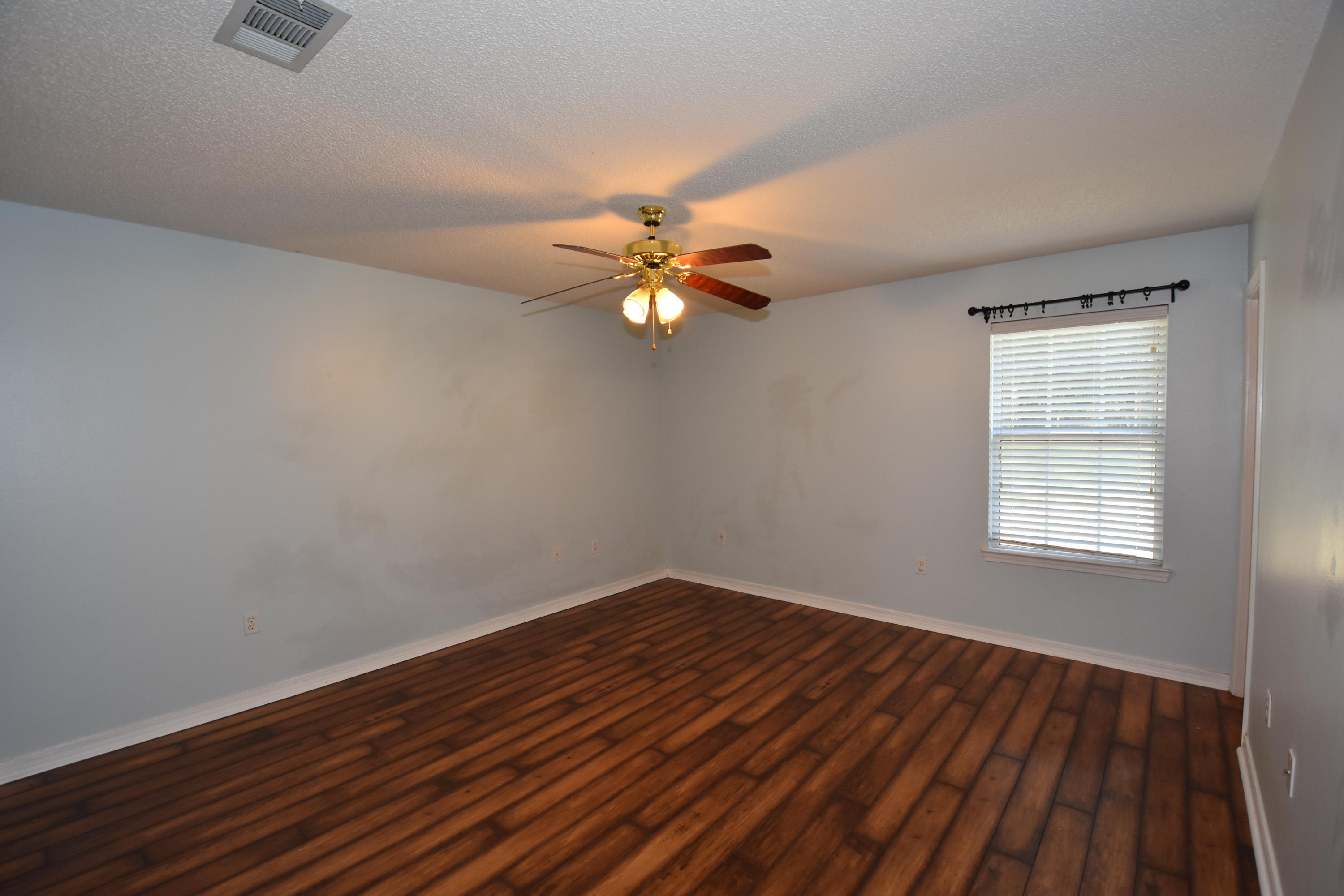 OAKDALE MINI FARMS RESUB LOT 11 - Residential