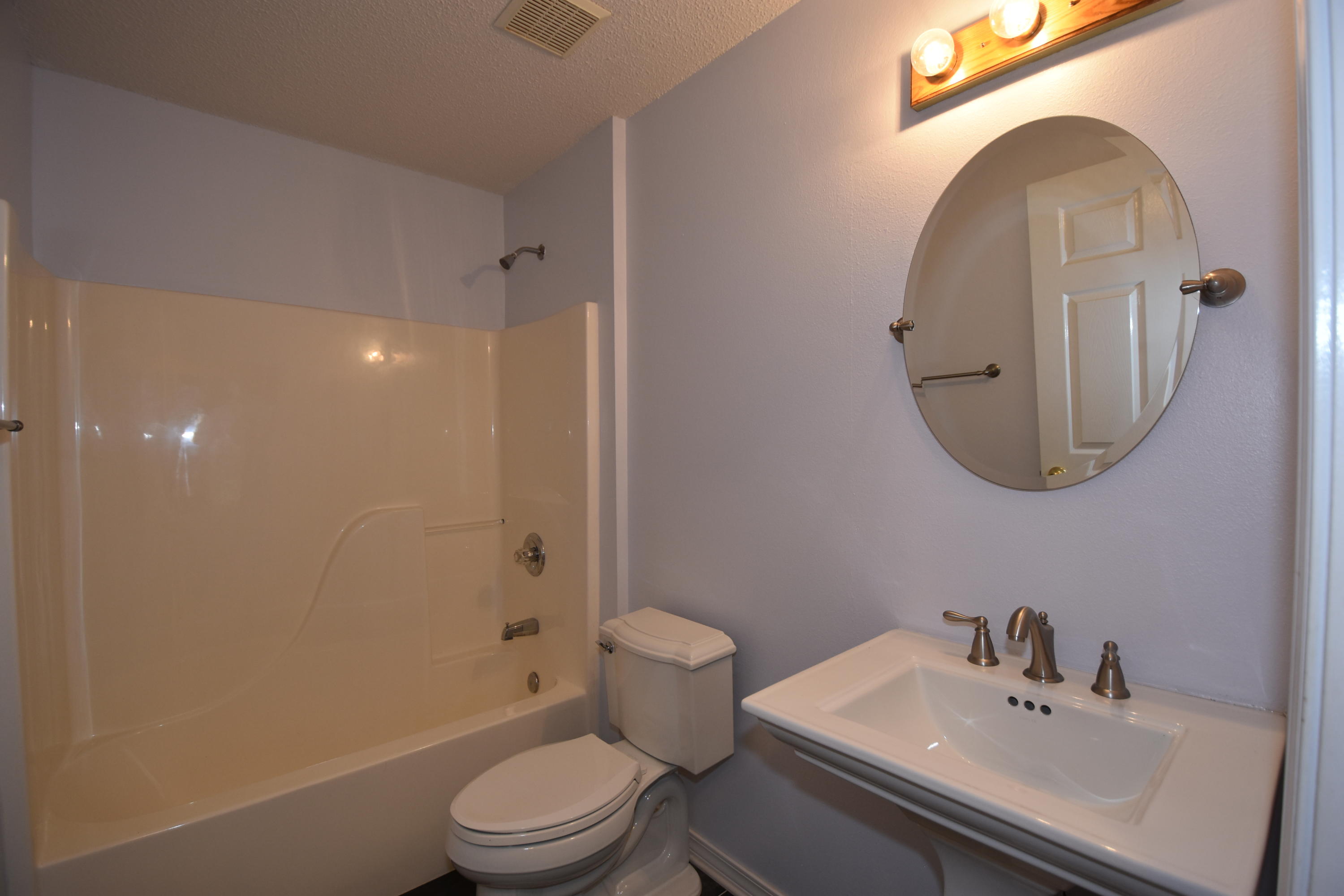 OAKDALE MINI FARMS RESUB LOT 11 - Residential