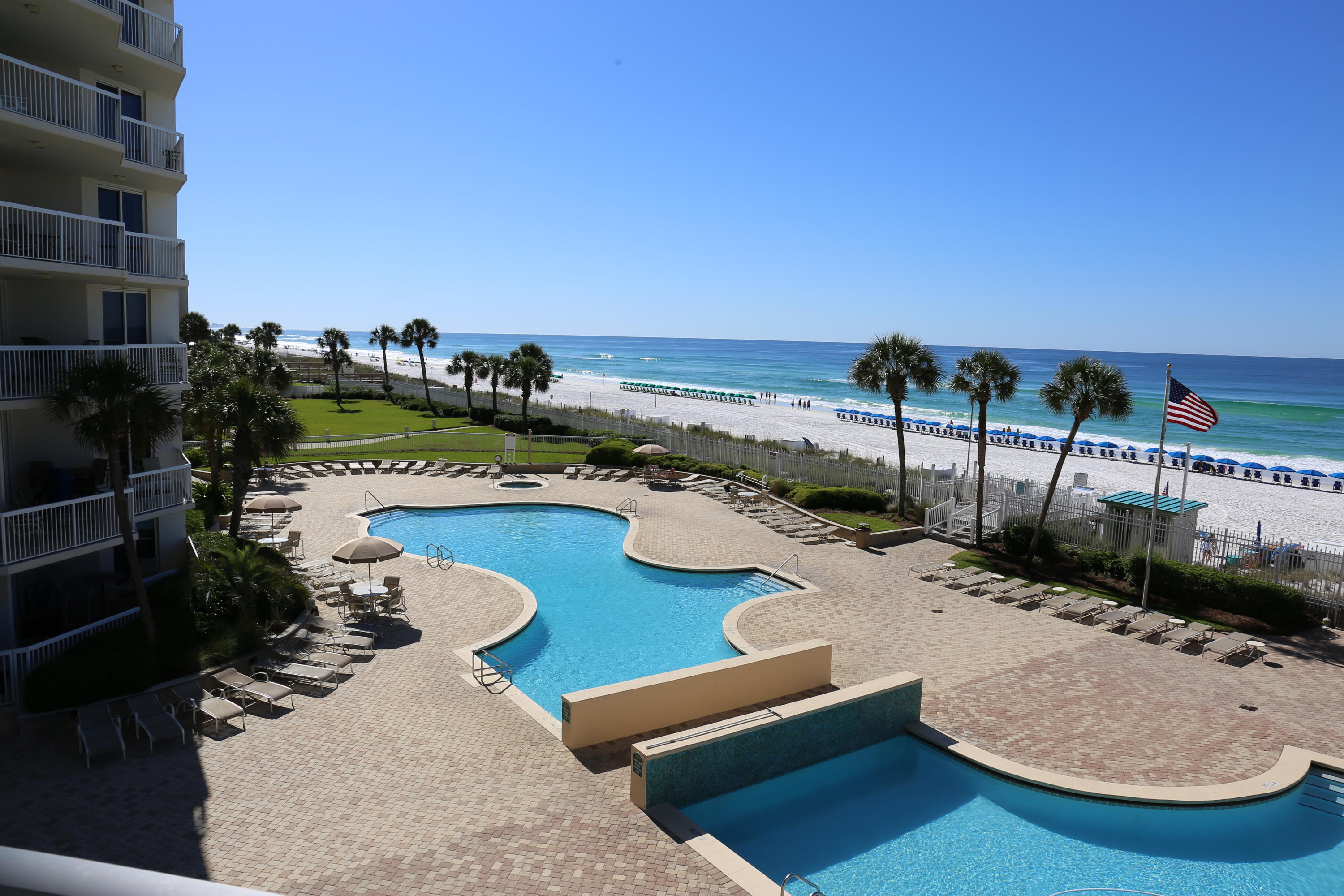 SILVER BEACH TOWERS - Residential